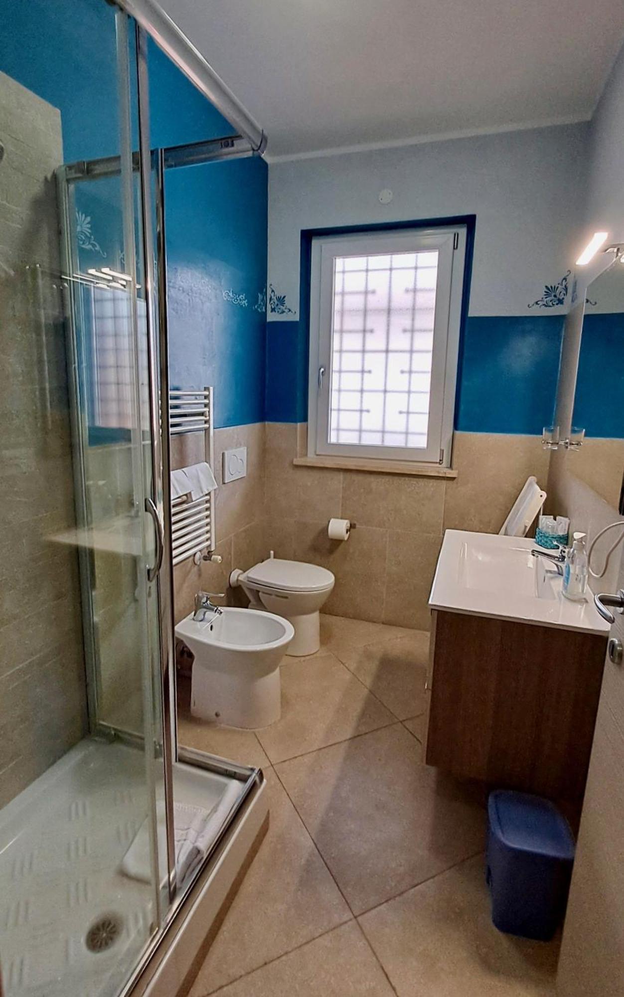Double Room Private Bathroom