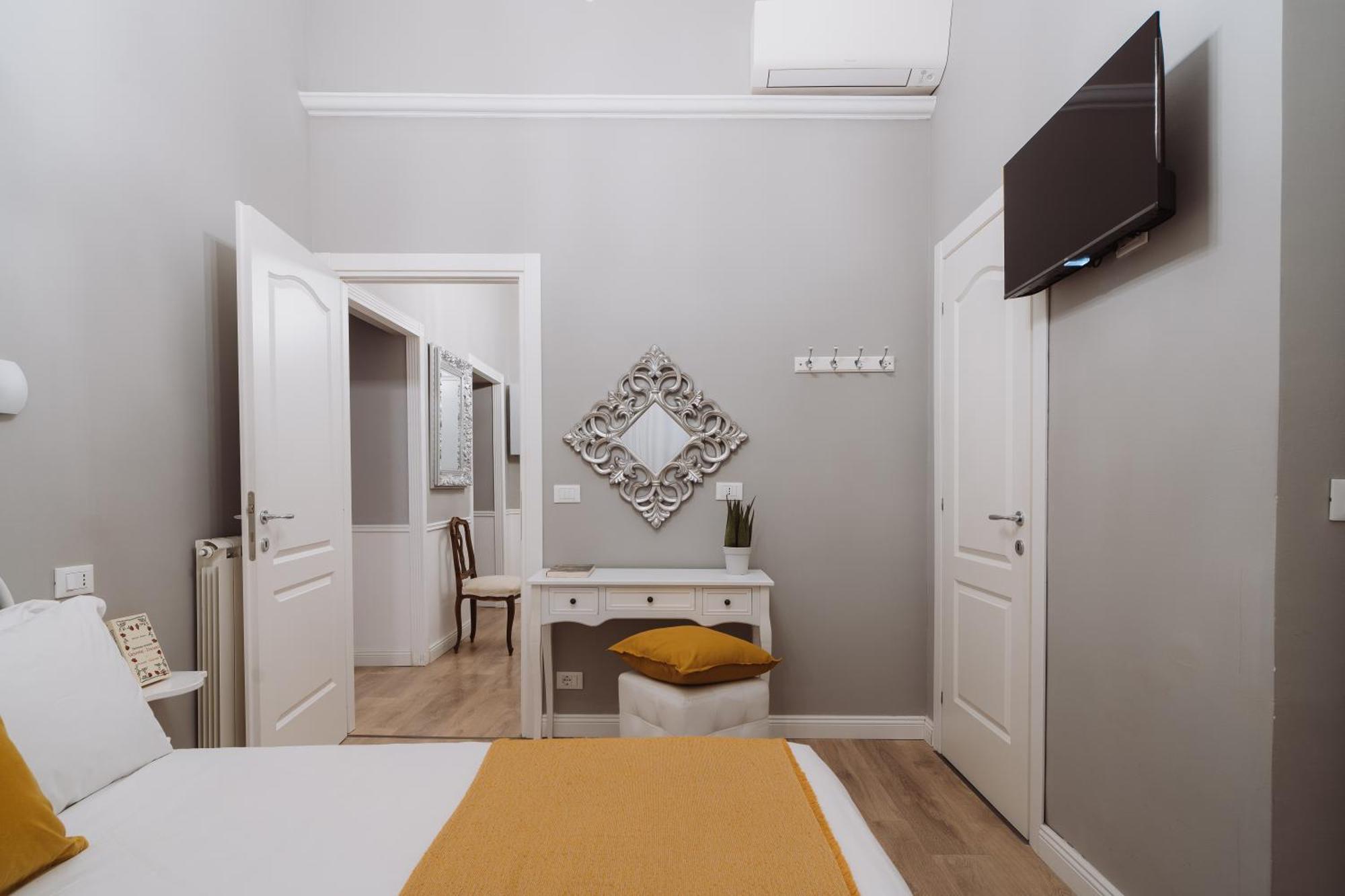 Double Room Private Bathroom