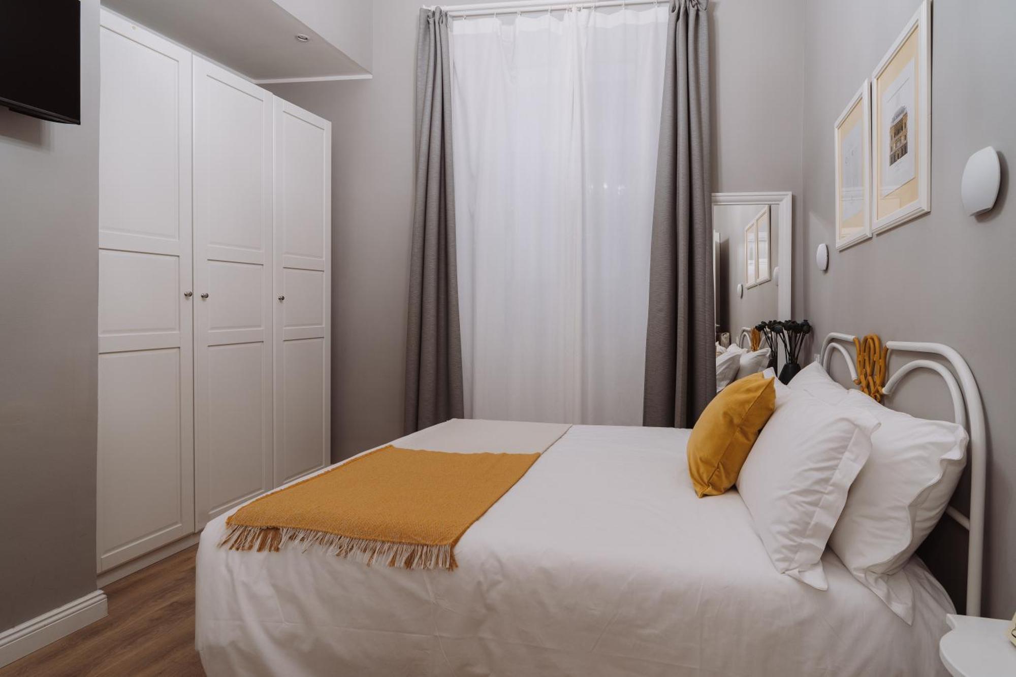 Double Room Private Bathroom