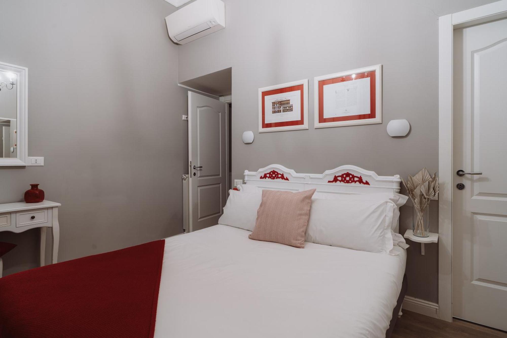 Double Room Private Bathroom