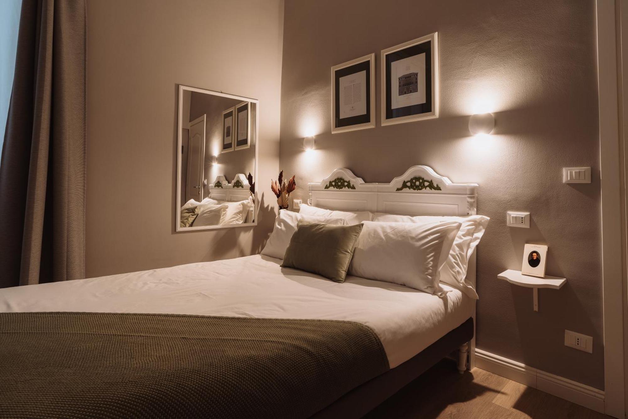 Double Room Private Bathroom