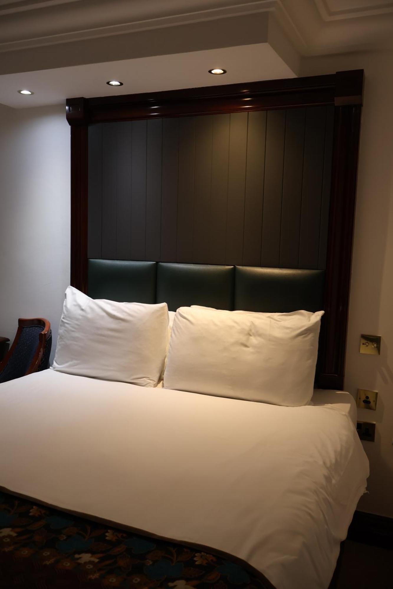 Deluxe Double Room,1516340008:JPEG