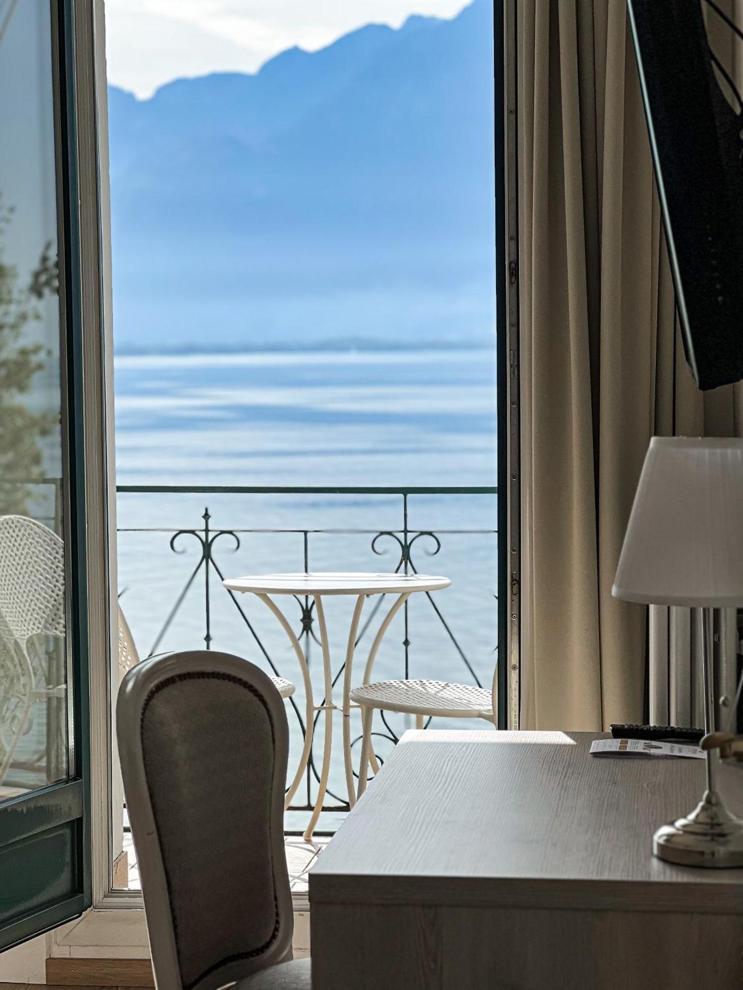 Deluxe Double or Twin Room Balcony Lake View