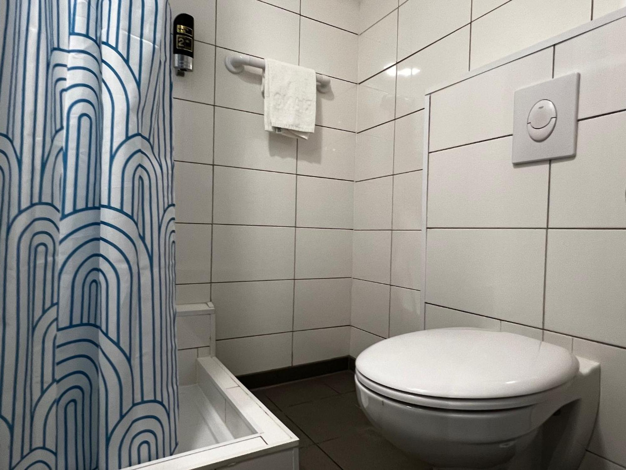 Basic Twin Room