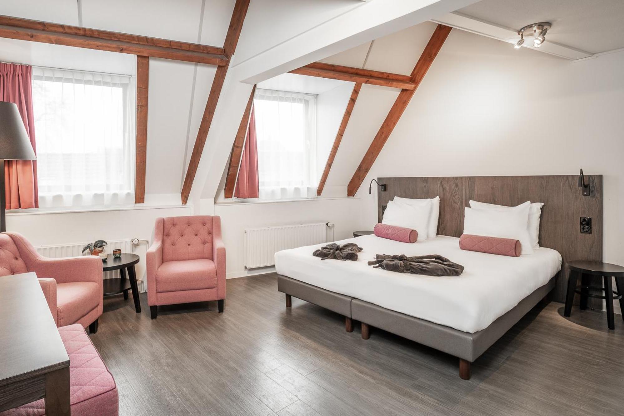Superior Double Room,1597542396:JPEG