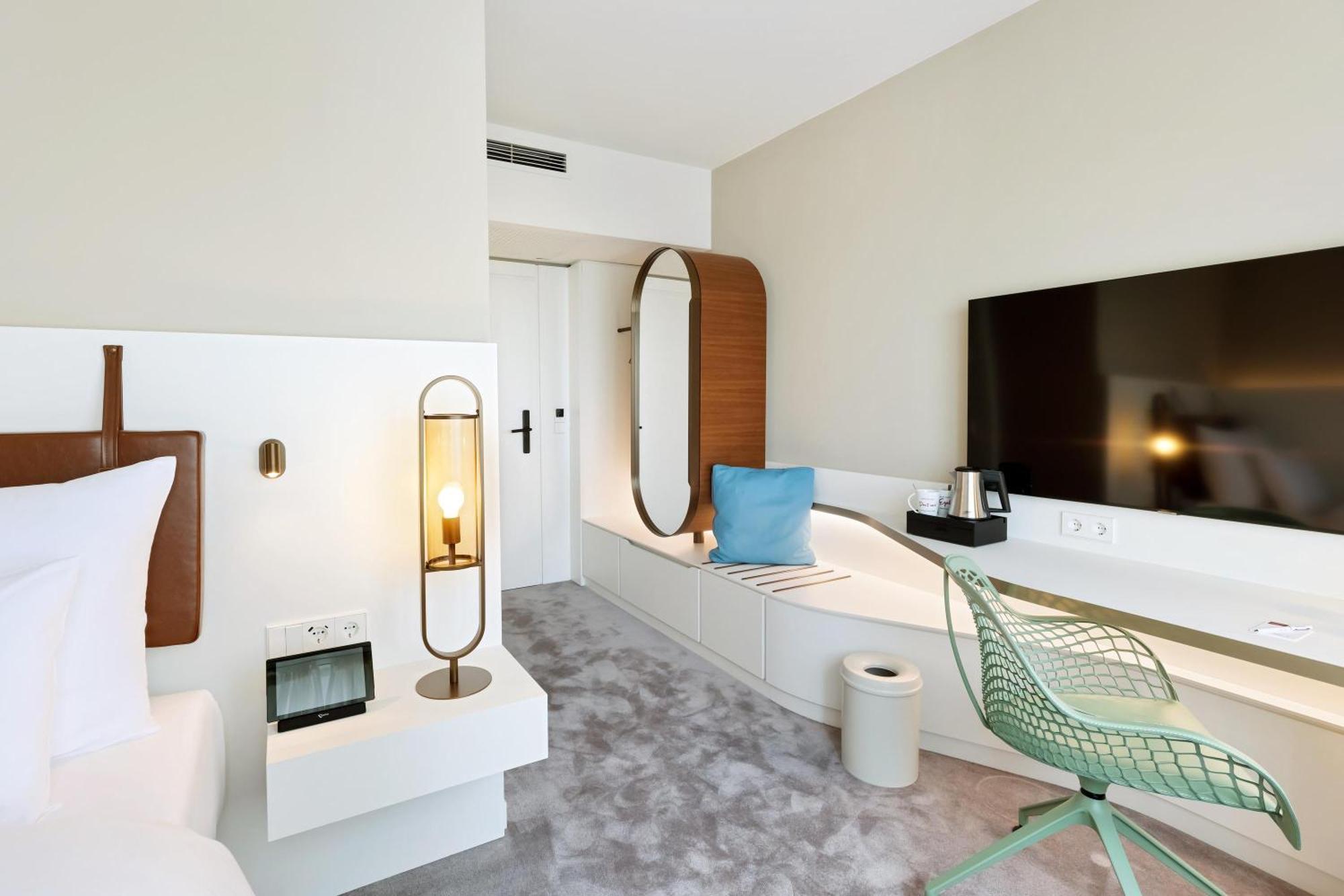 Classic Single Room,1516431685:JPEG