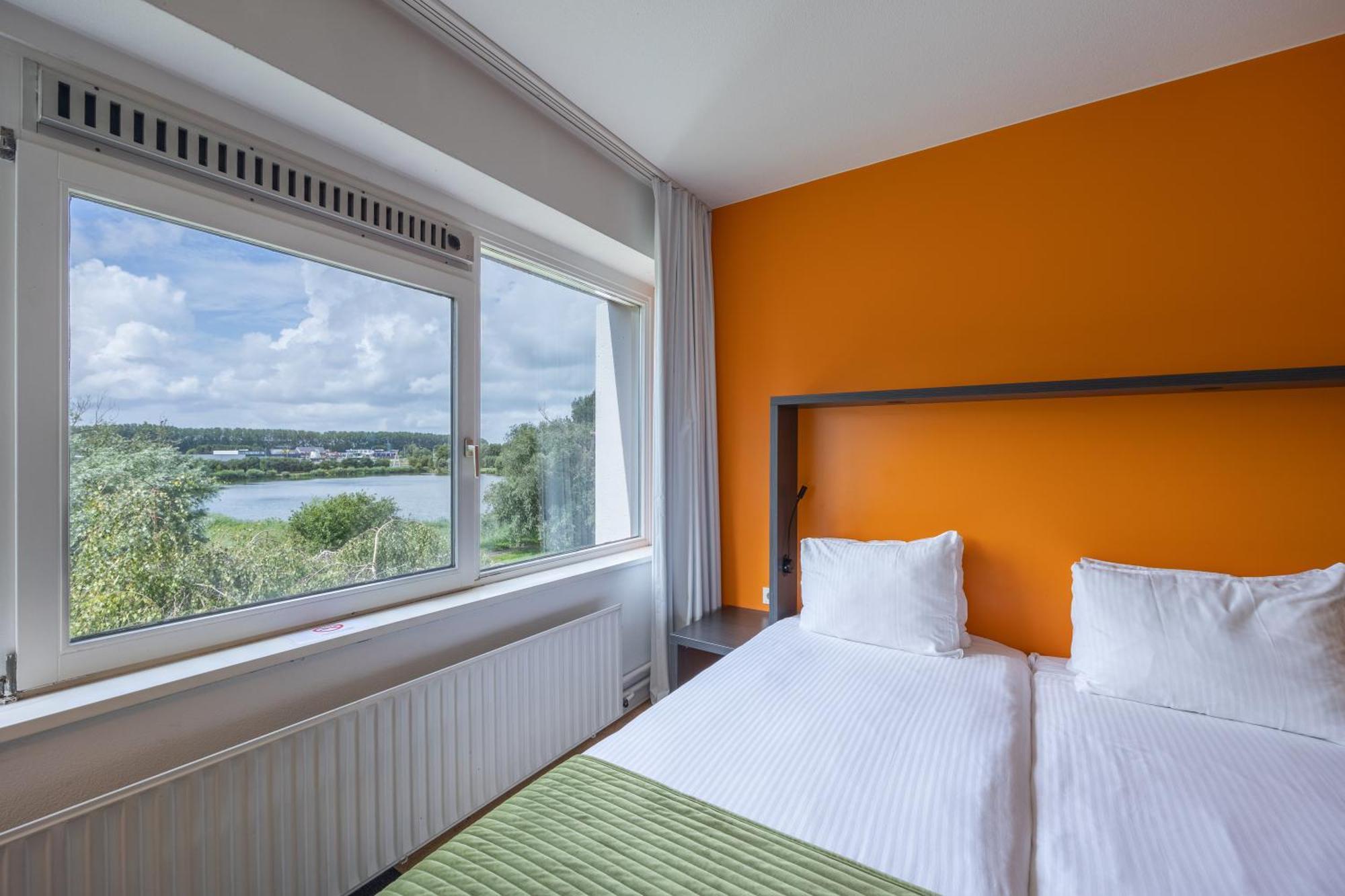 Comfort Twin Room Waterfront