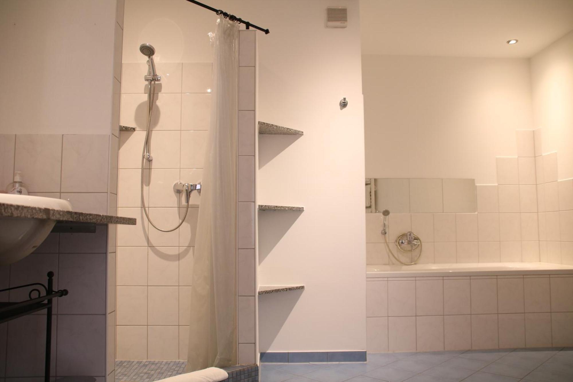Family Room 2 Annex,1516441699:JPEG