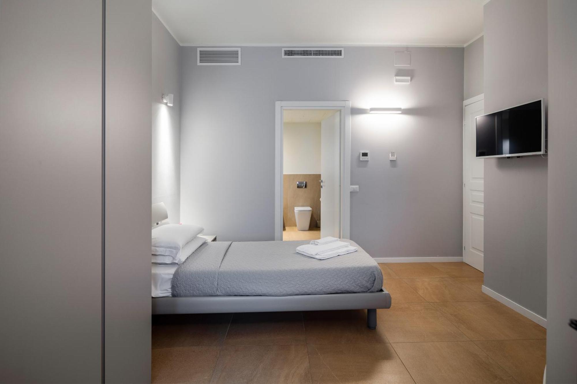 Deluxe Single Room