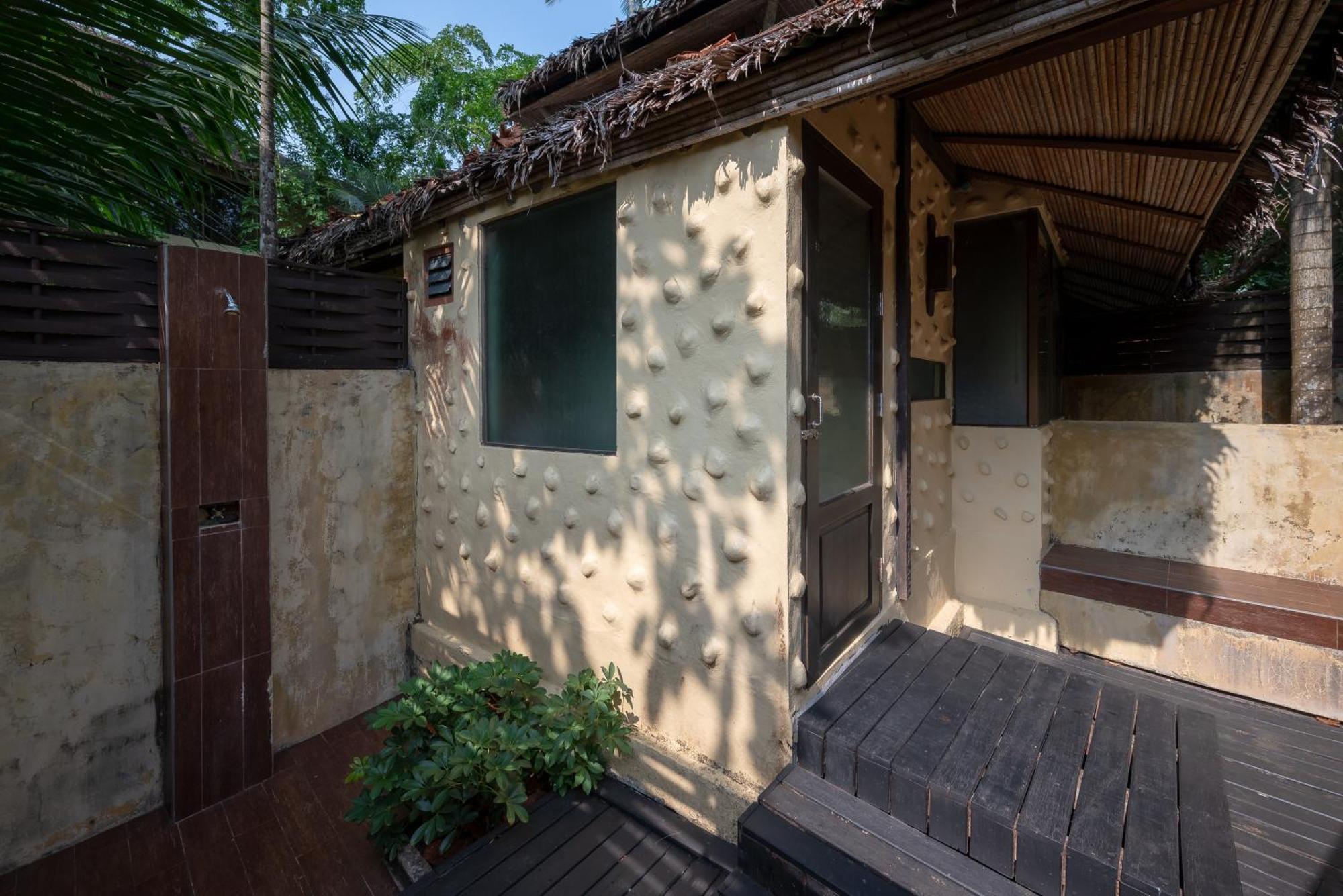 Premium Deluxe Cabana Garden View Double Double