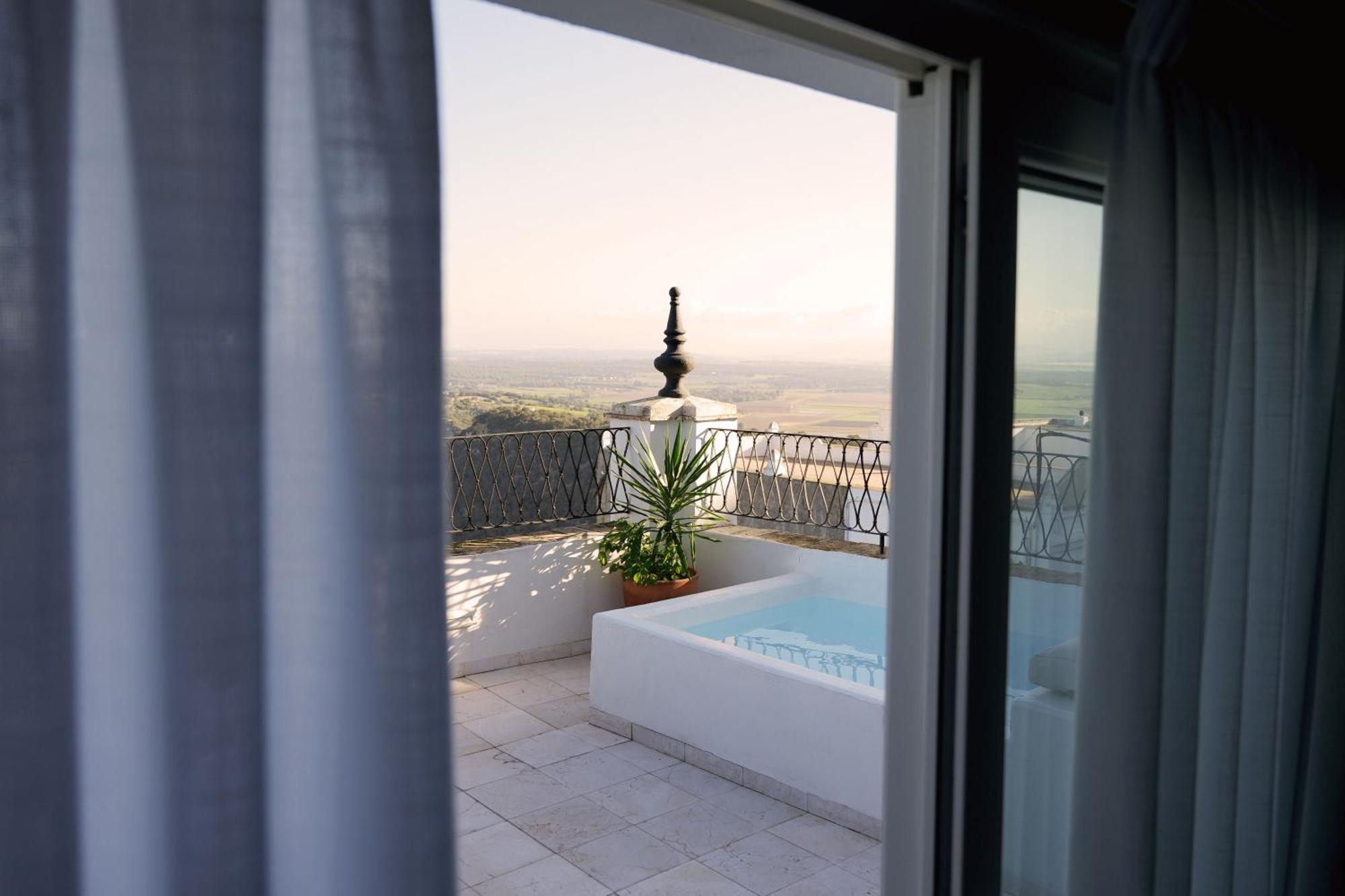 Junior Suite Private Pool,1517630422:JPEG