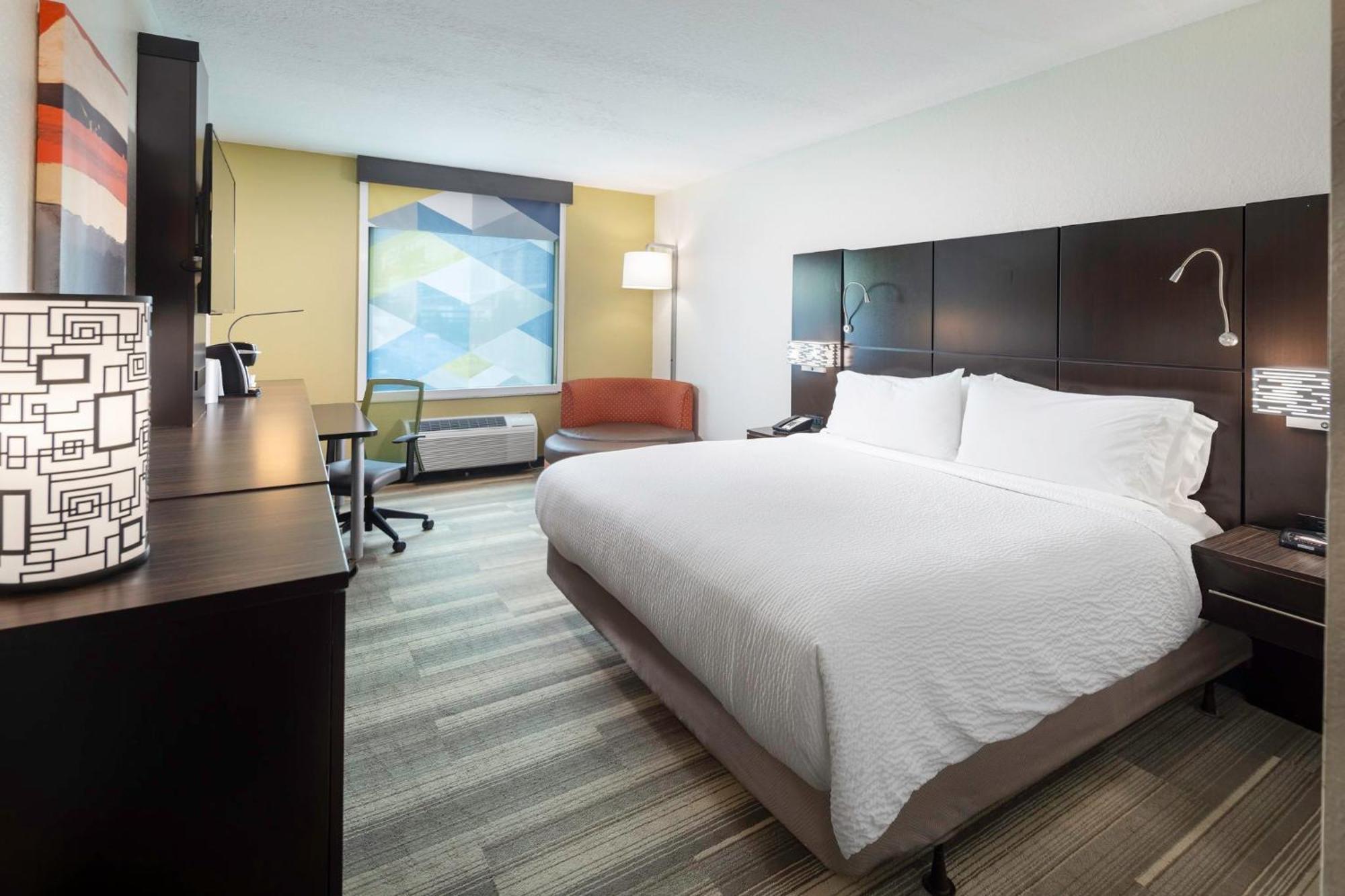 Standard King Room