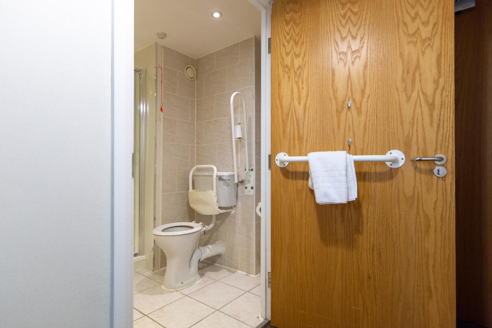 Standard King Room Disability Access