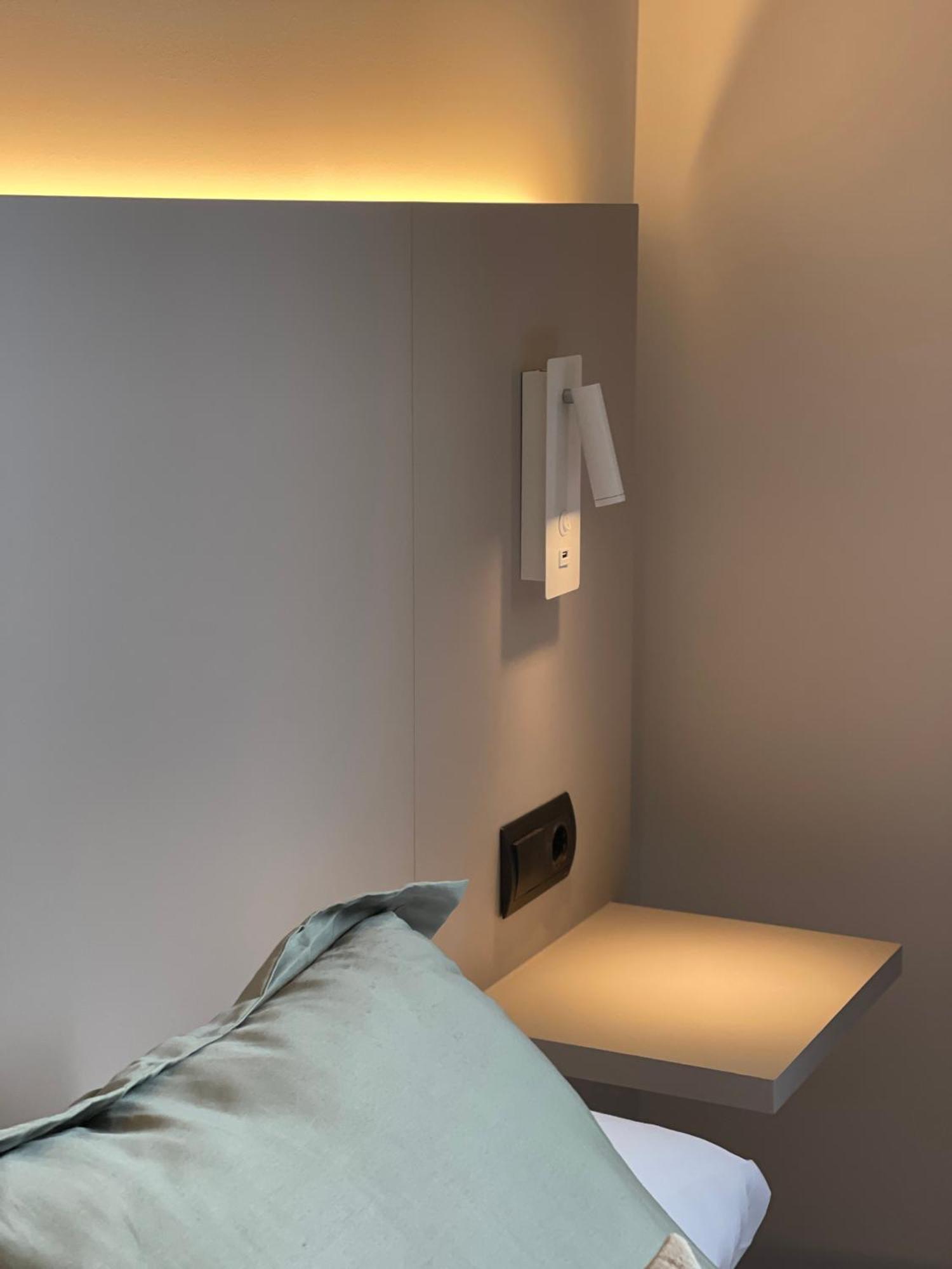 Twin Room,1520902261:JPEG