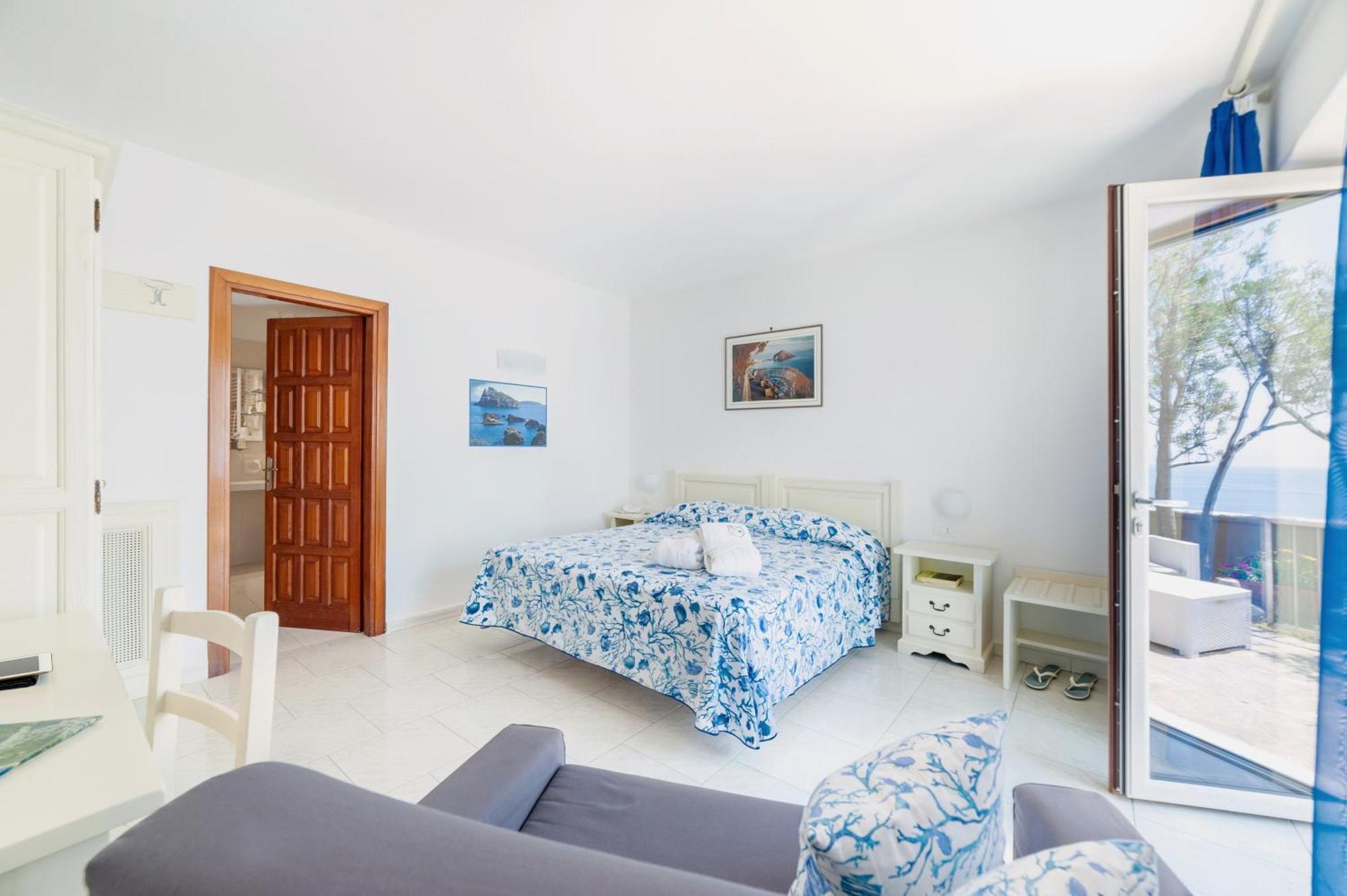 Superior Double Room Sea View