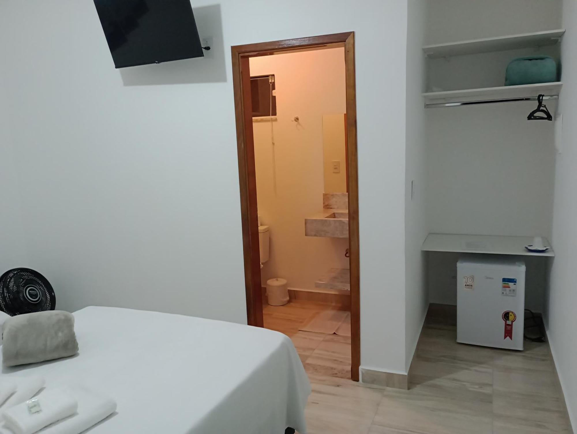 Comfort Triple Room Shower