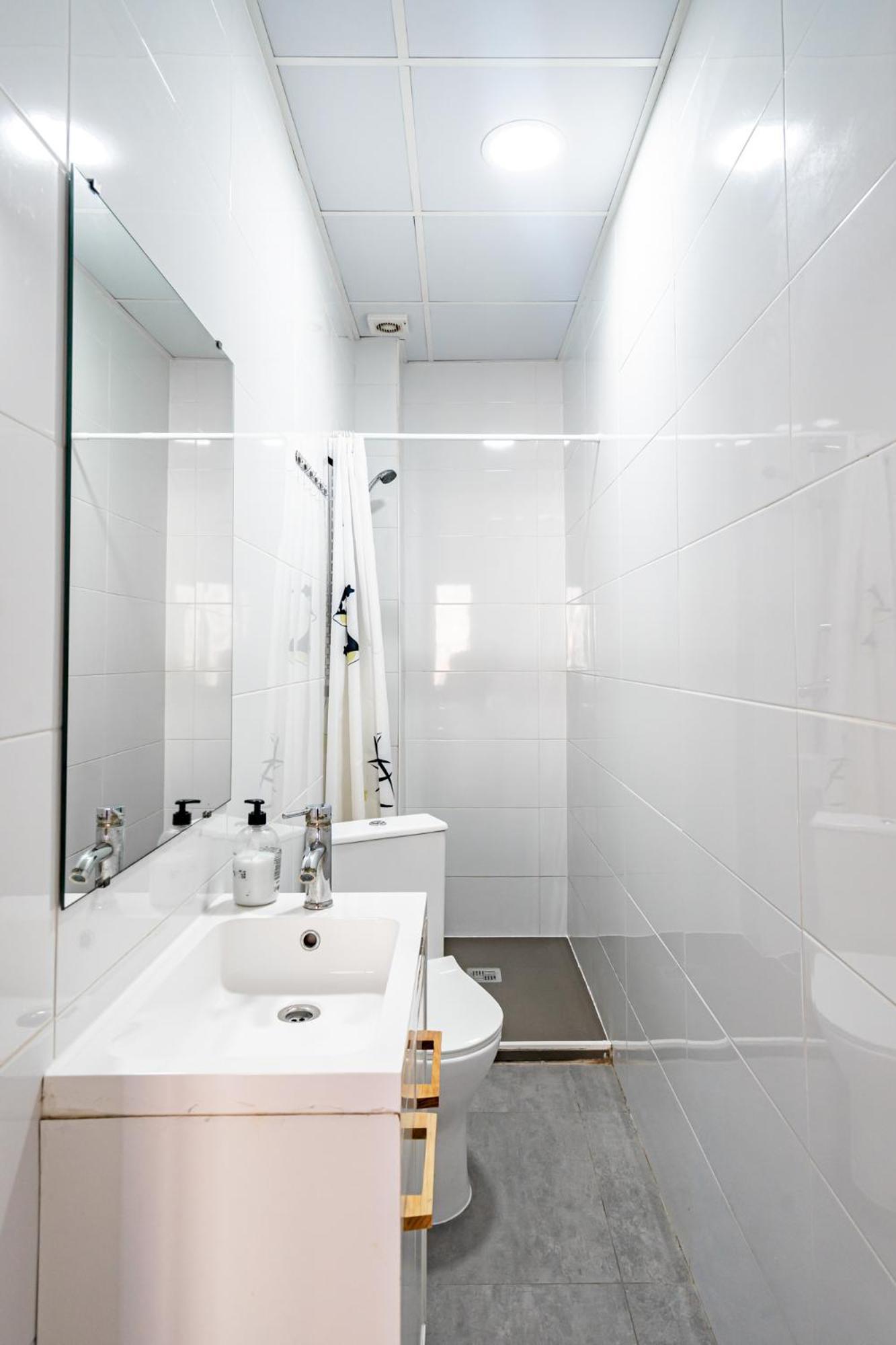 Triple Room Private Bathroom
