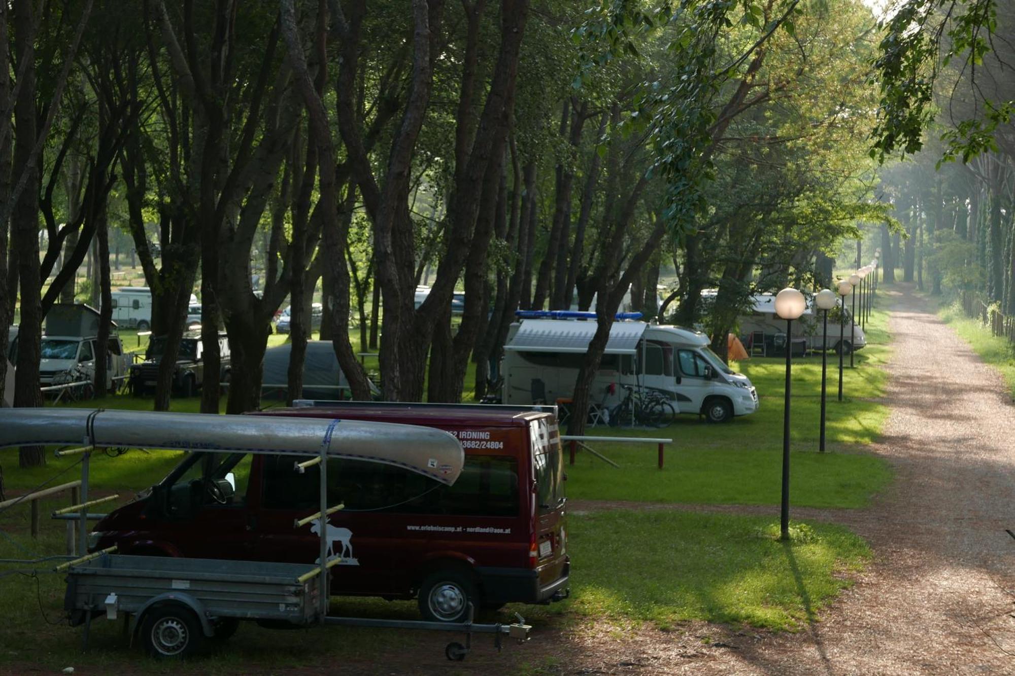 Empty lot bring your own Tent or Caravan or Motor home