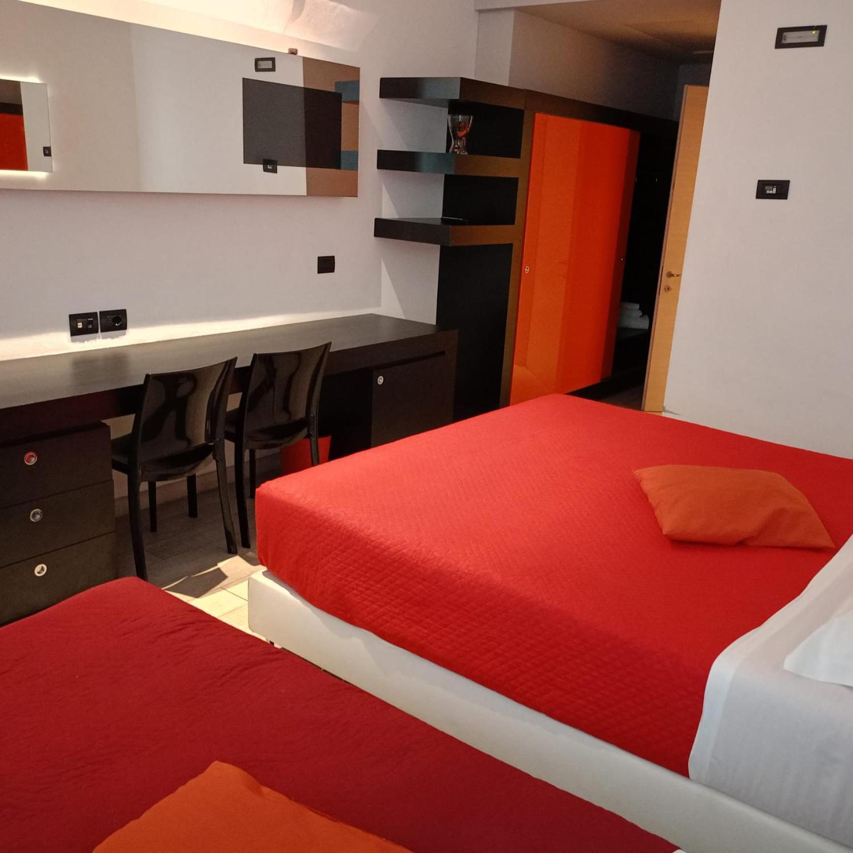 Comfort Triple Room