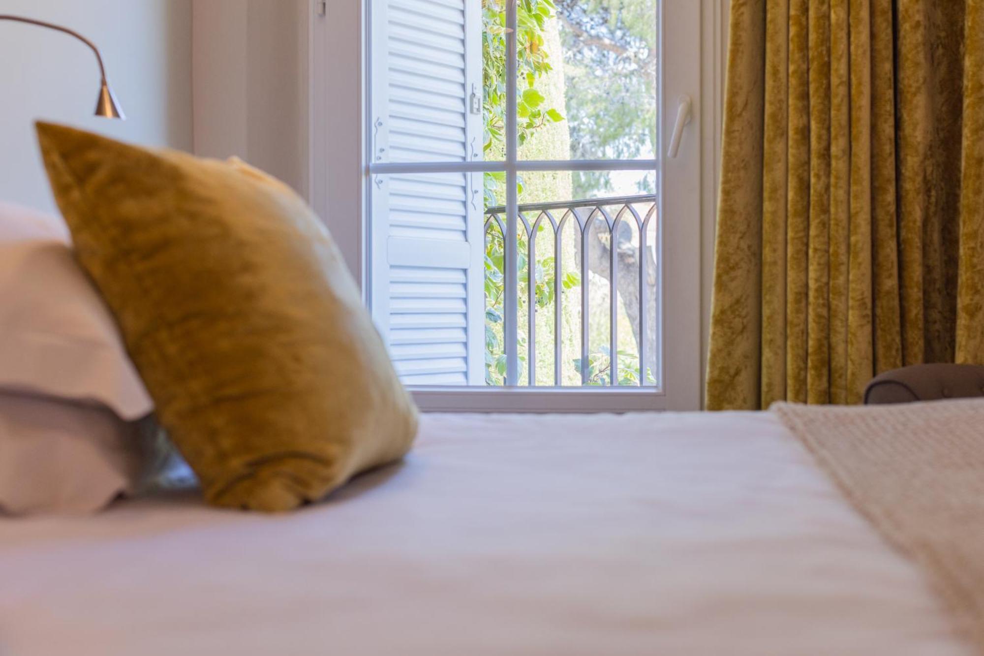 Standard Double or Twin Room Street View