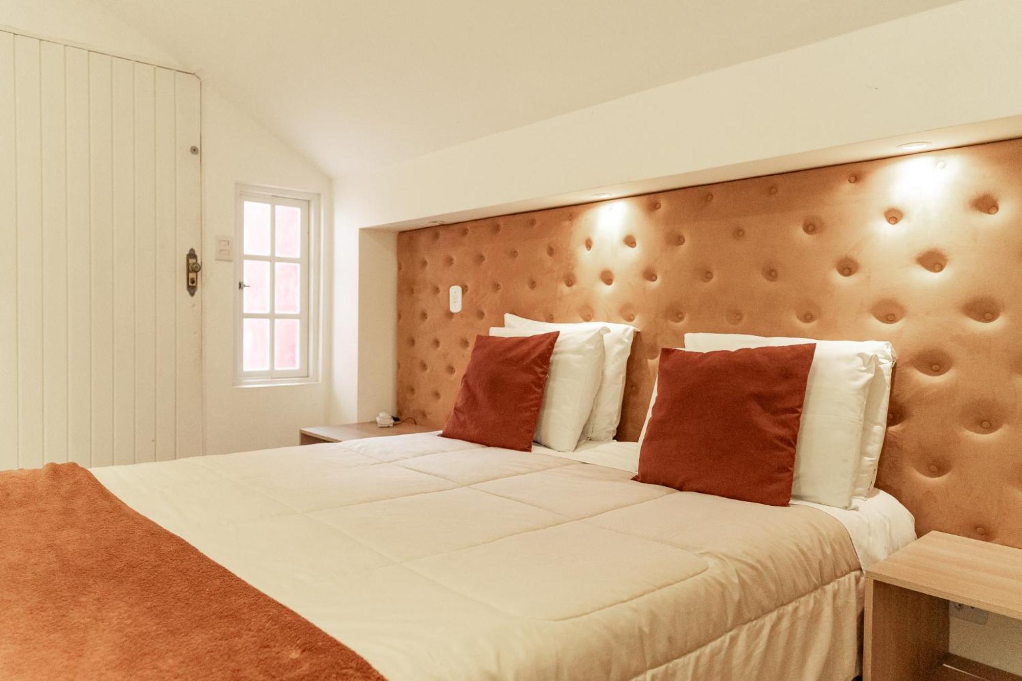 Double or Twin Room,1522361392:JPEG