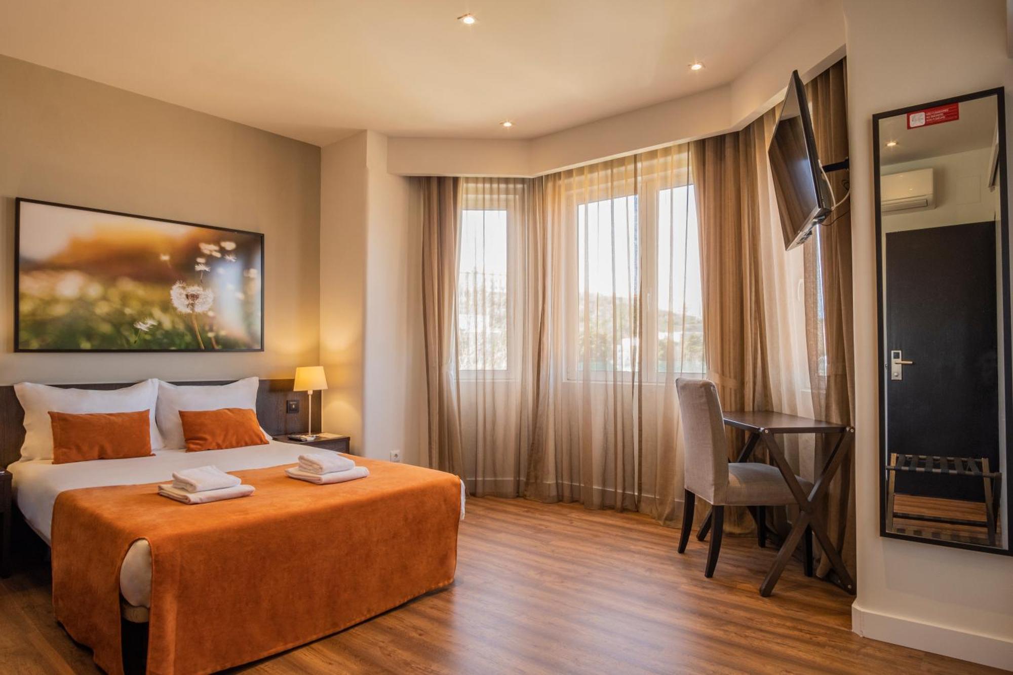 Superior Double Room,1522587256:JPEG