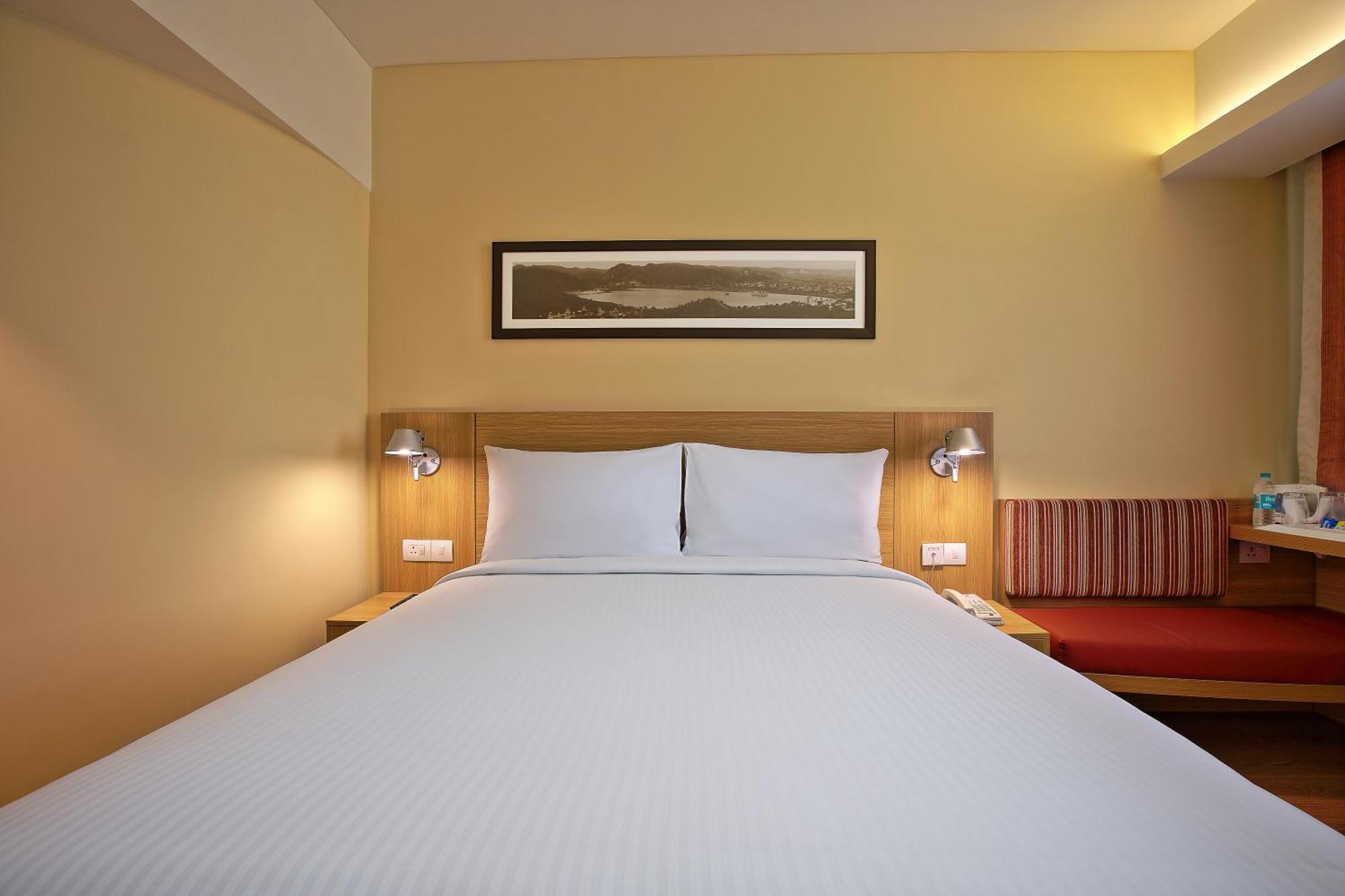 Room Book latest by 4 pm anytime between 9 am 7pm max 6 hours same check or out,684174822:JPEG