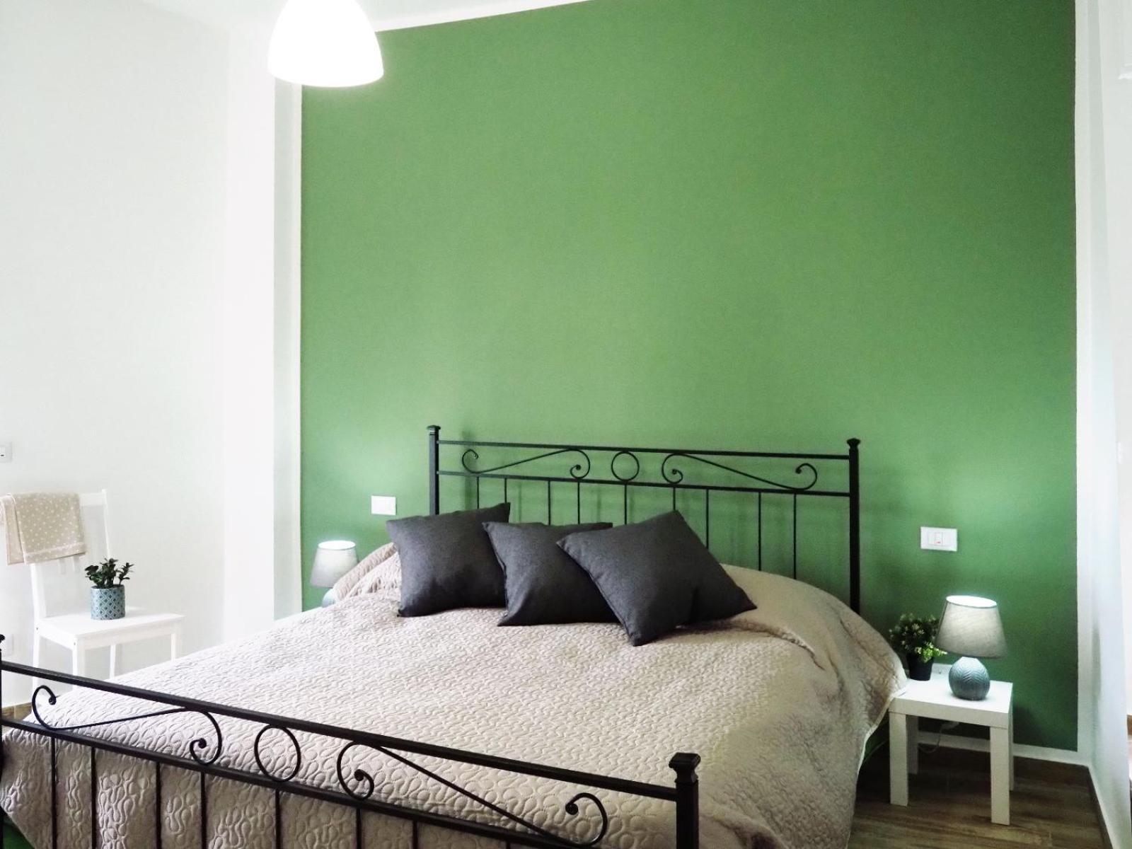 Double Room,1466056871:JPEG