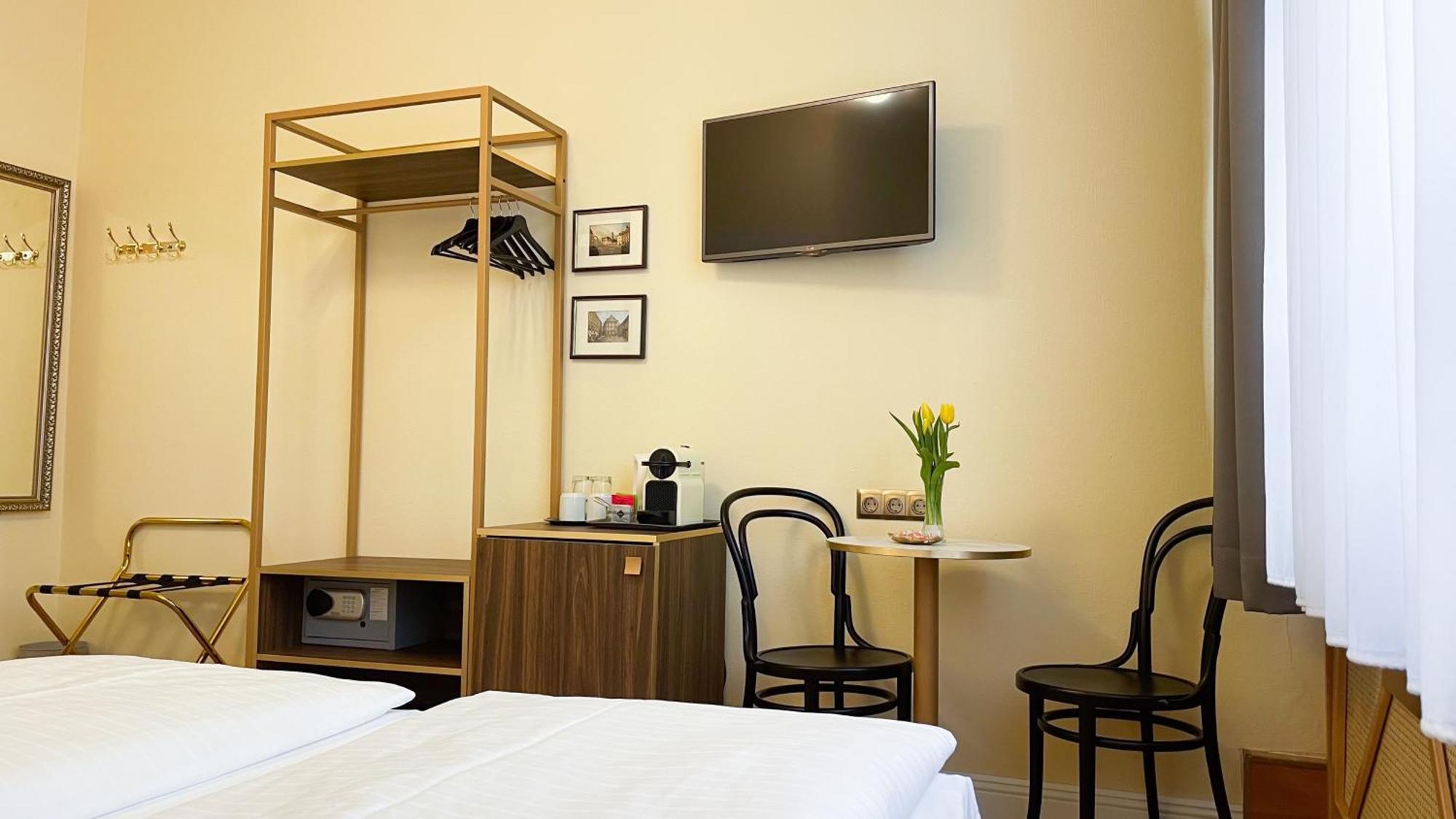 Classic Double Room
