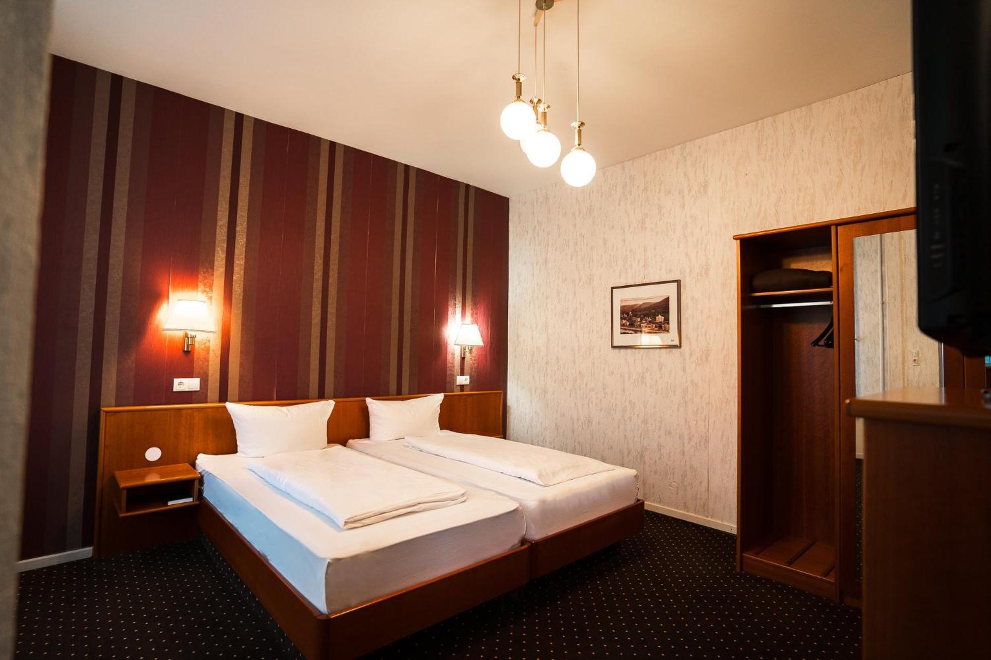 Triple Room Private Bathroom