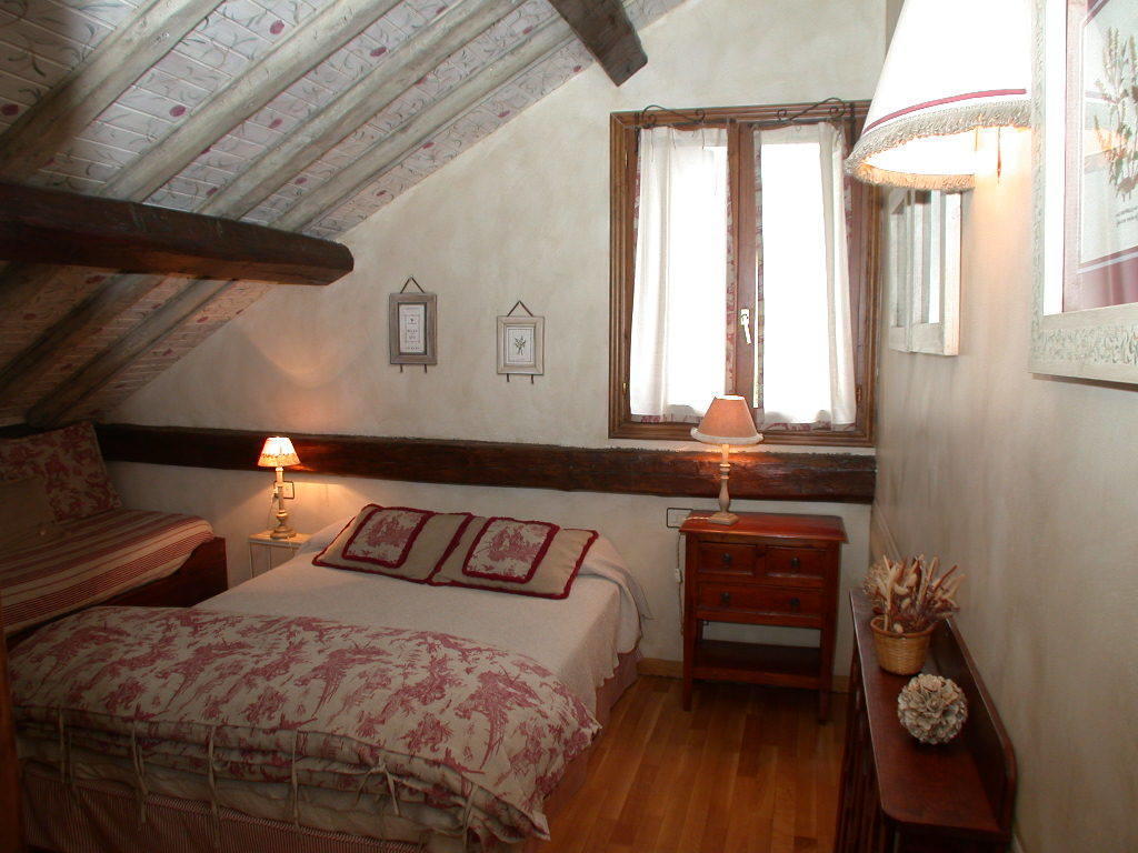 Double Room Extra Bed,154385311:JPEG