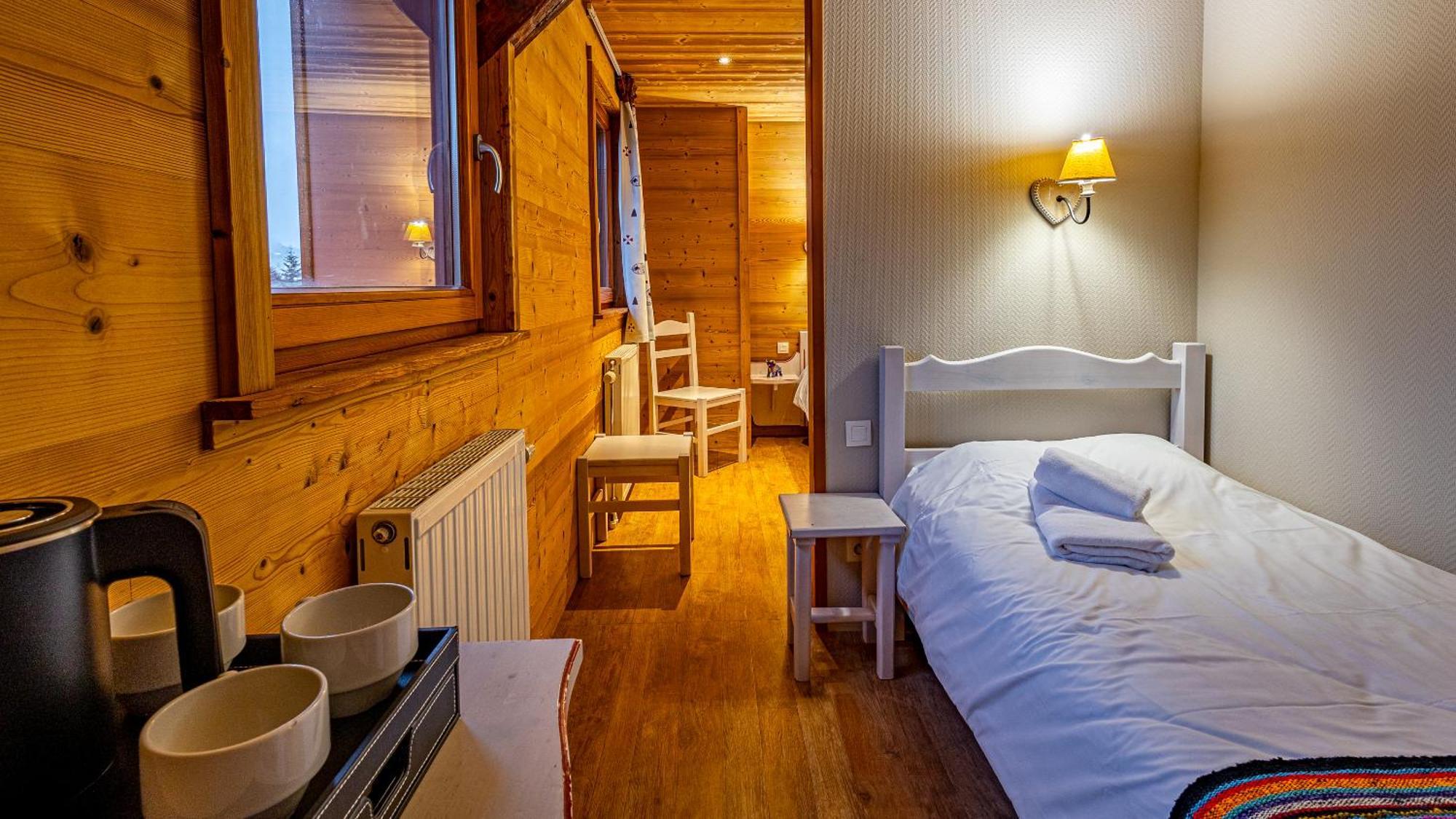Triple Room,1730043725:JPEG