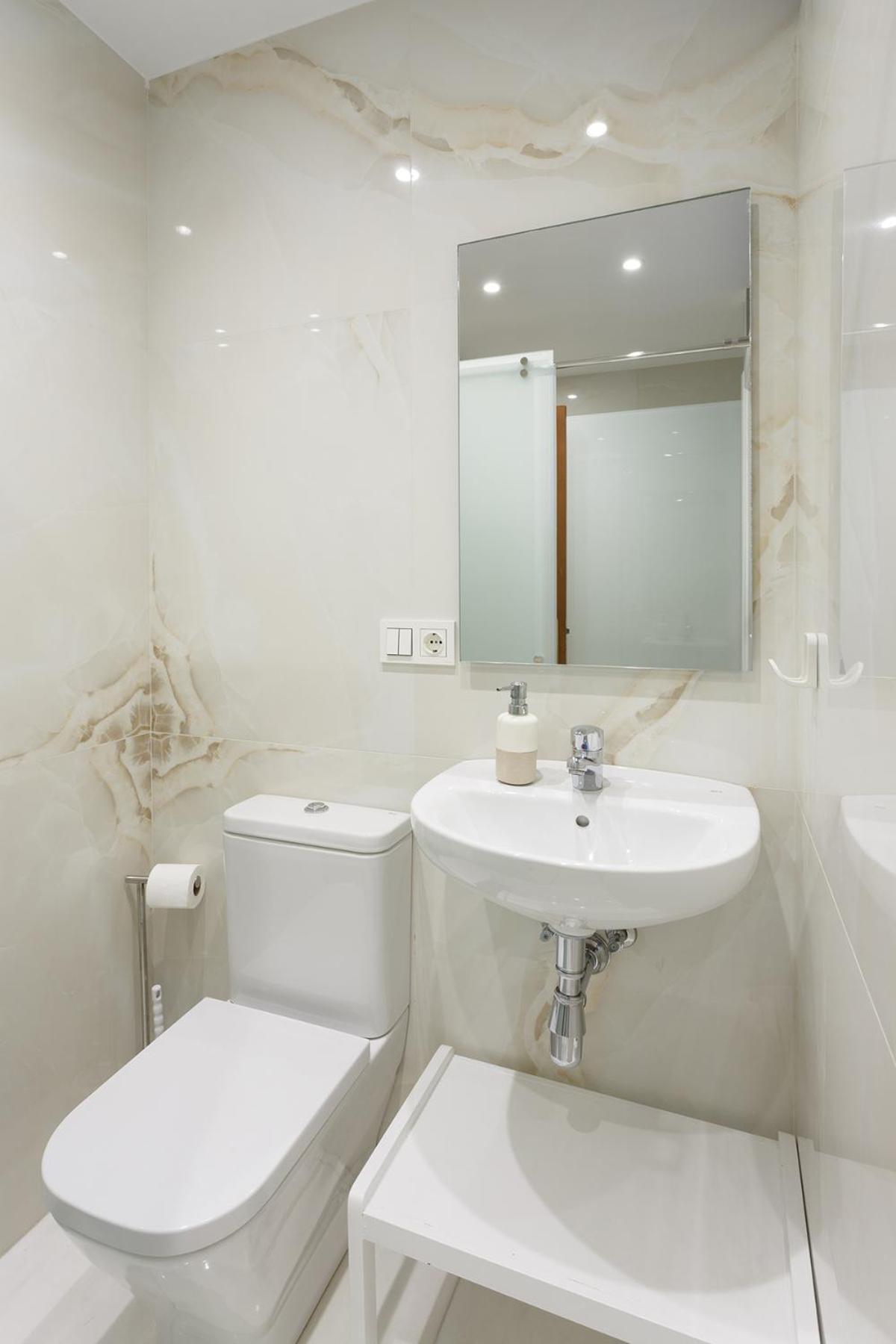 Double Room,1523880067:JPEG