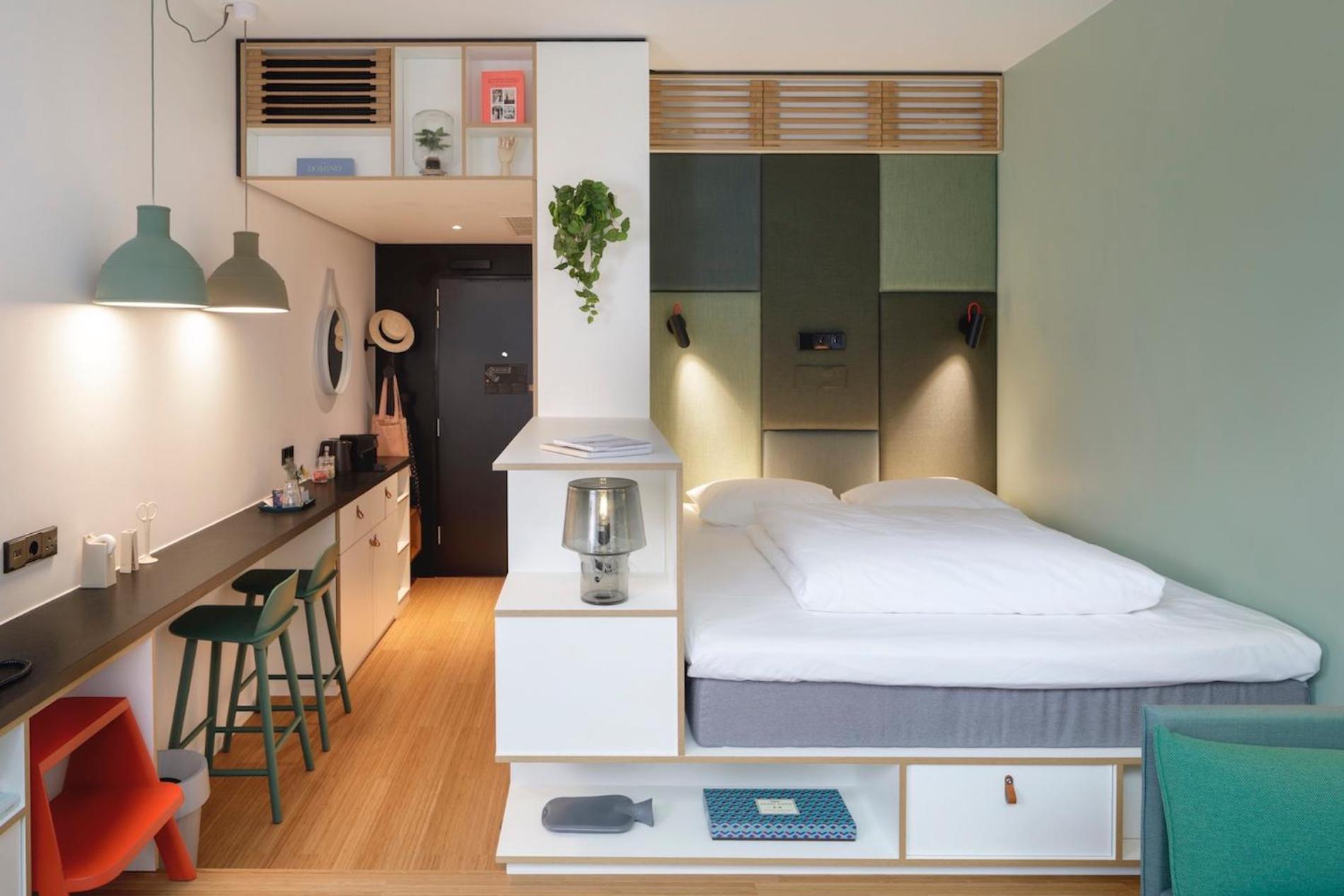 Zoku Room,1593799745:JPEG