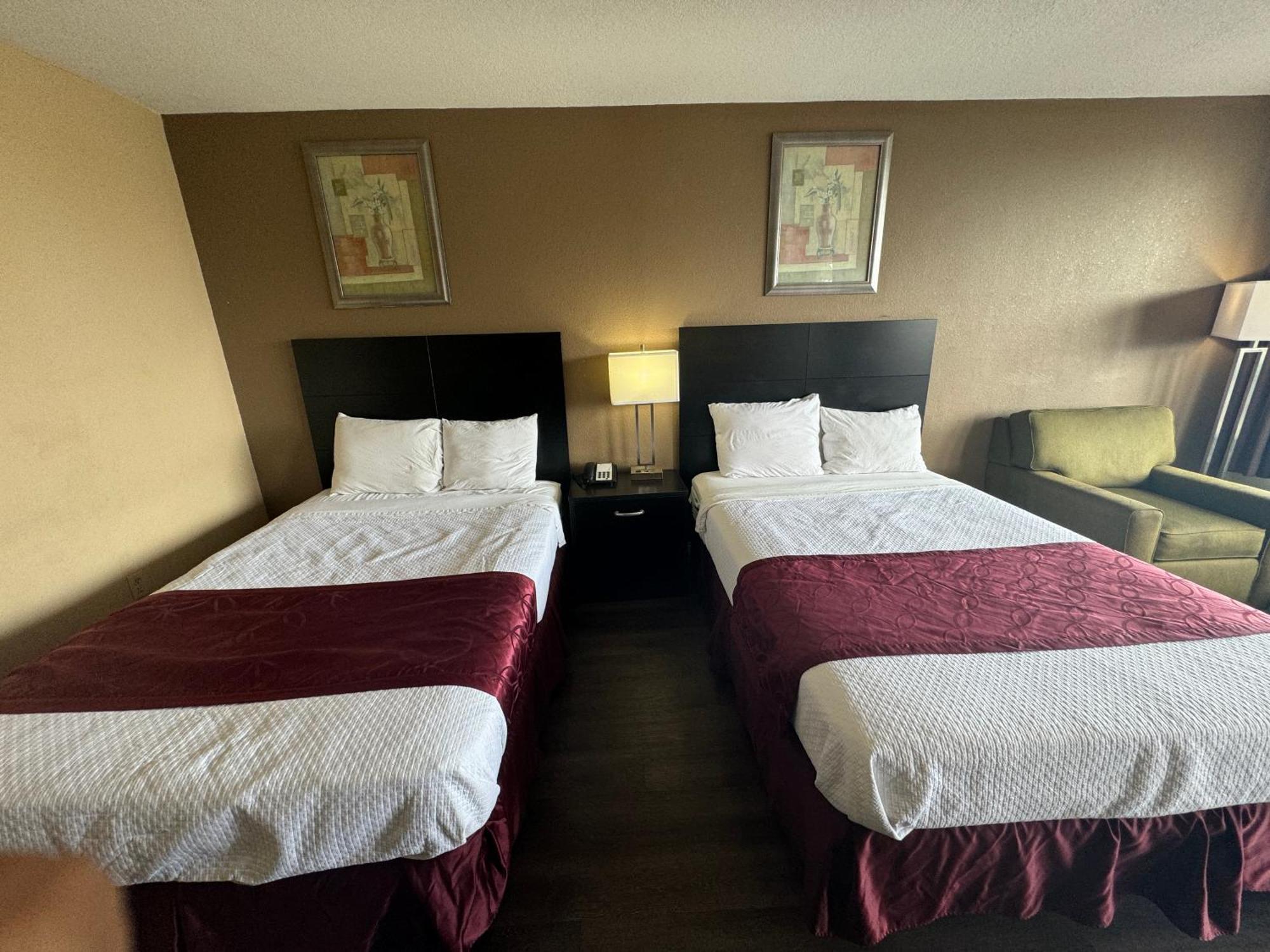 Double Room with Two Double Beds - Non-Smoking