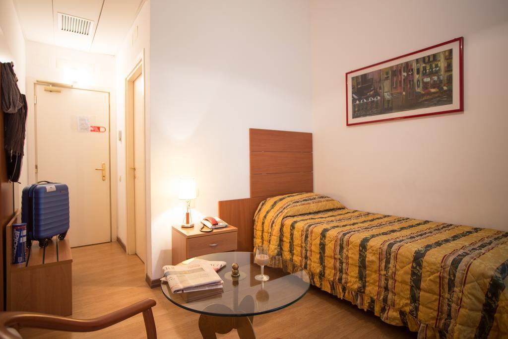 Economy Single Room
