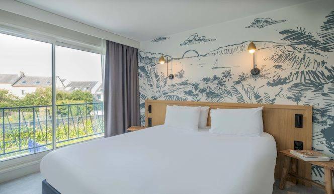 Superior Room,1552372987:JPEG