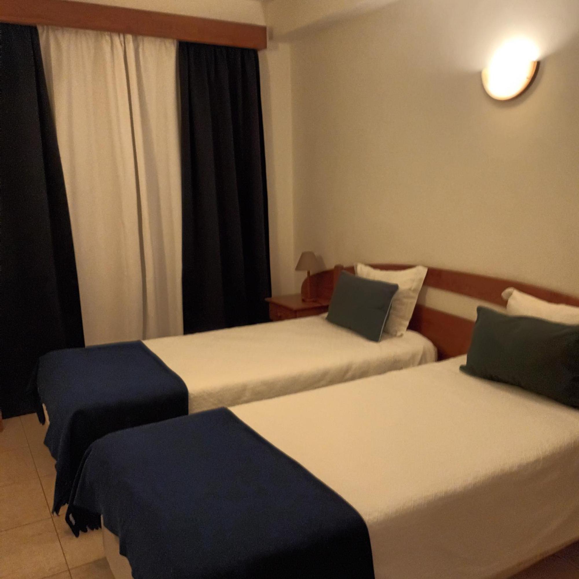 Twin Room,386811196:JPEG