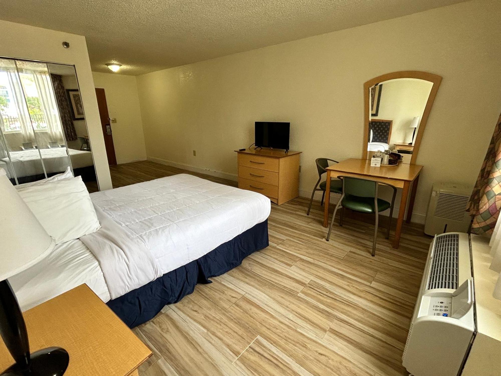 Standard Room Disability Access,1525971373:JPEG