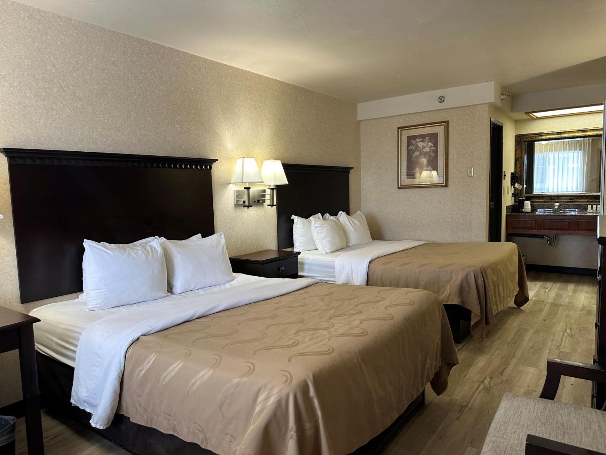 Queen Room Two Queen Beds Non-Smoking