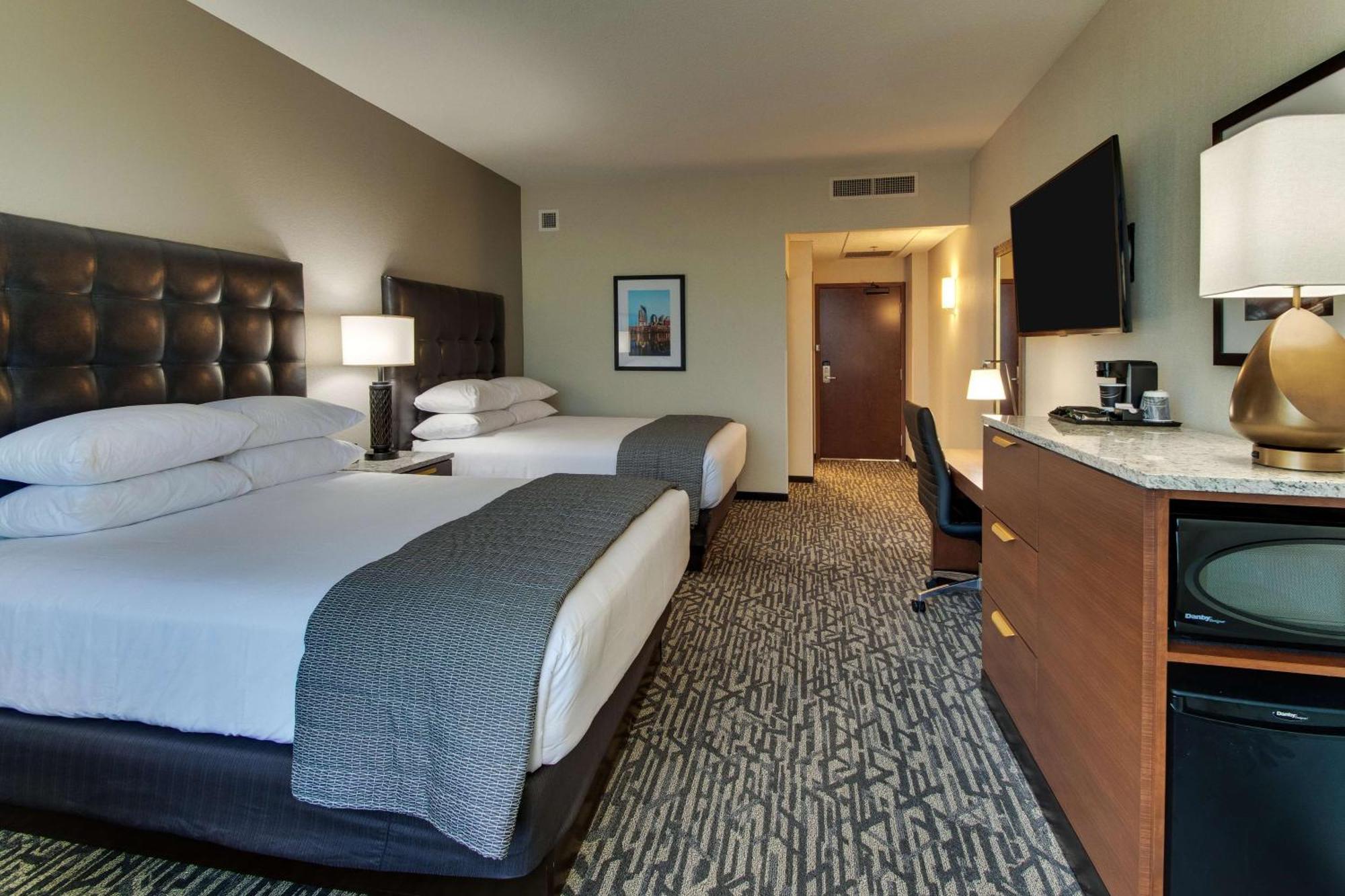 Deluxe Queen Room Two Queen Beds