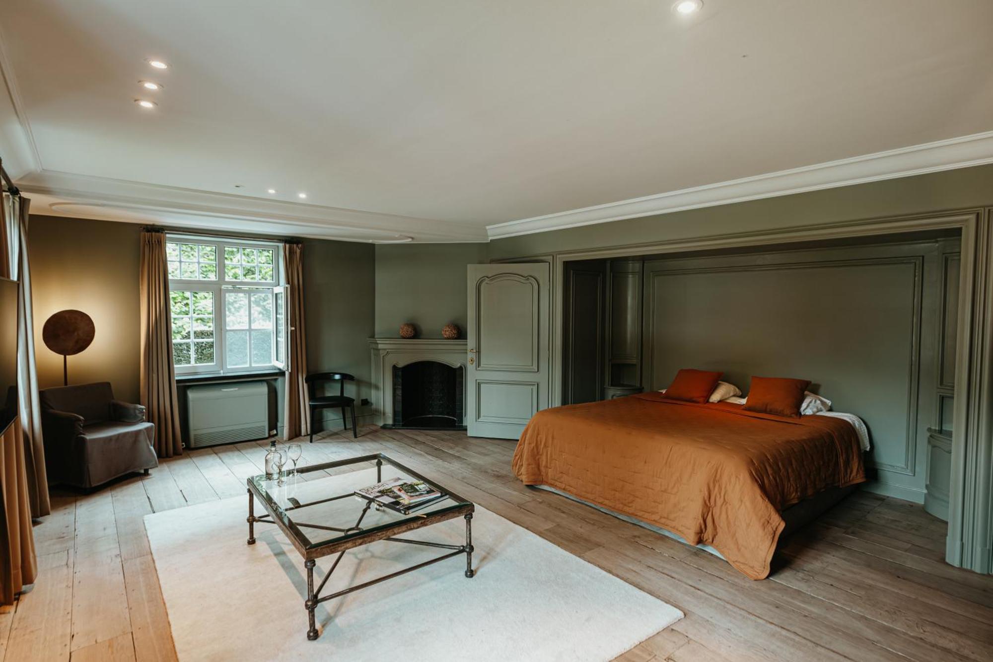 Junior Suite,1526877346:JPEG