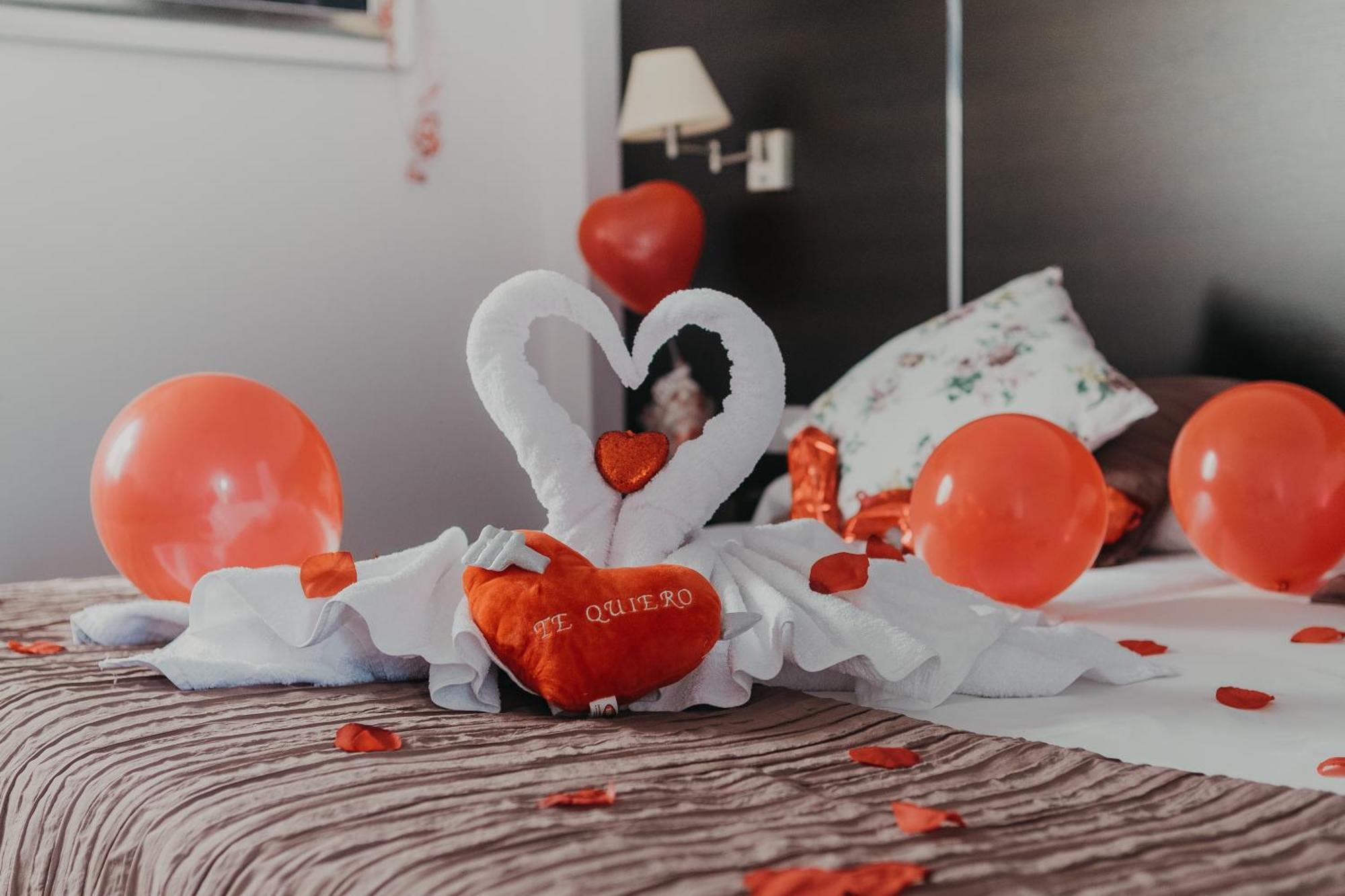 Double Room Romantic,1526943514:JPEG