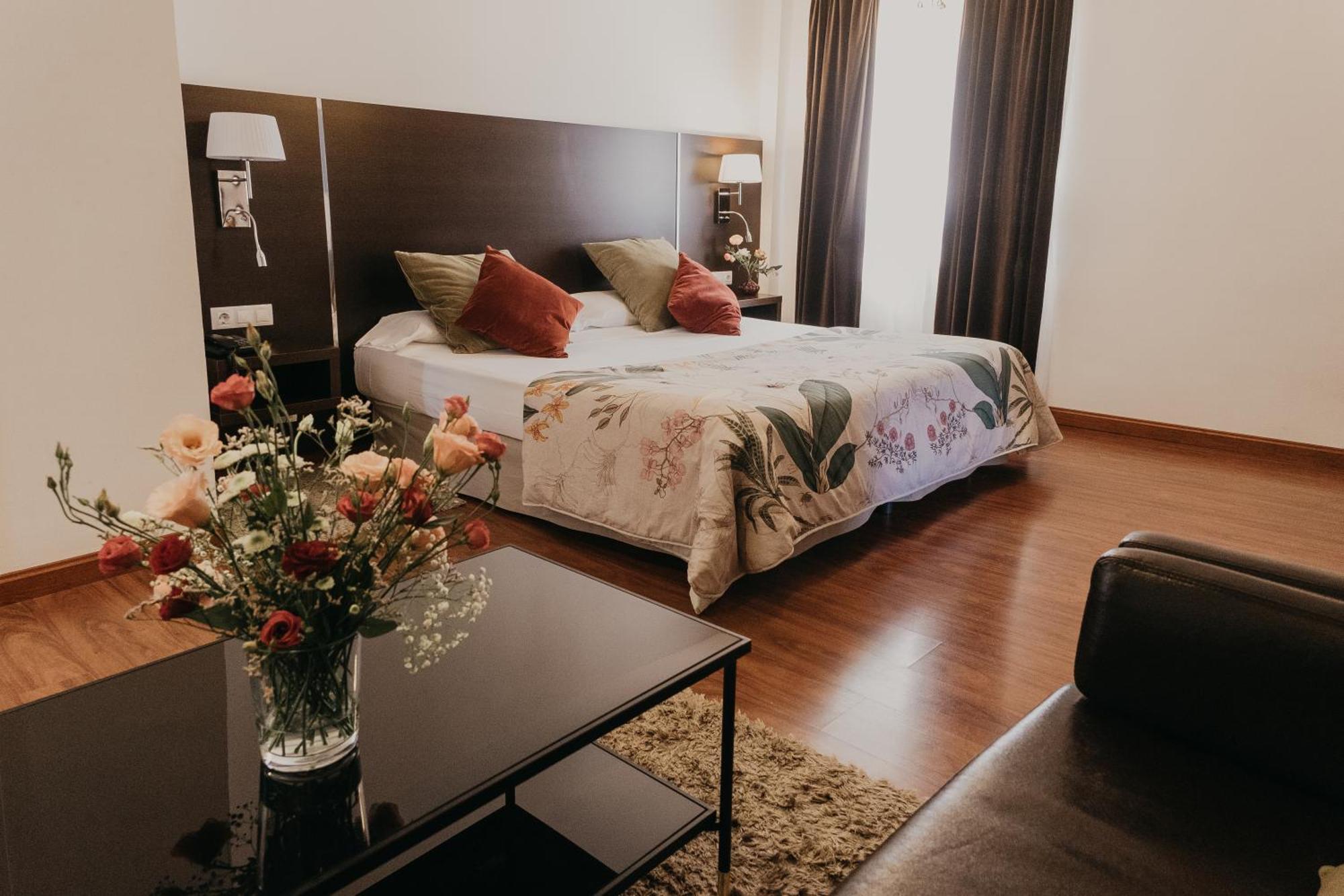 Junior Suite,1526963941:JPEG