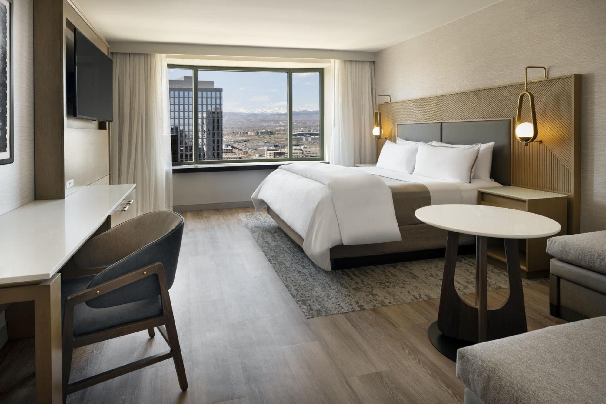King Room with Mountain View,1527087259:JPEG