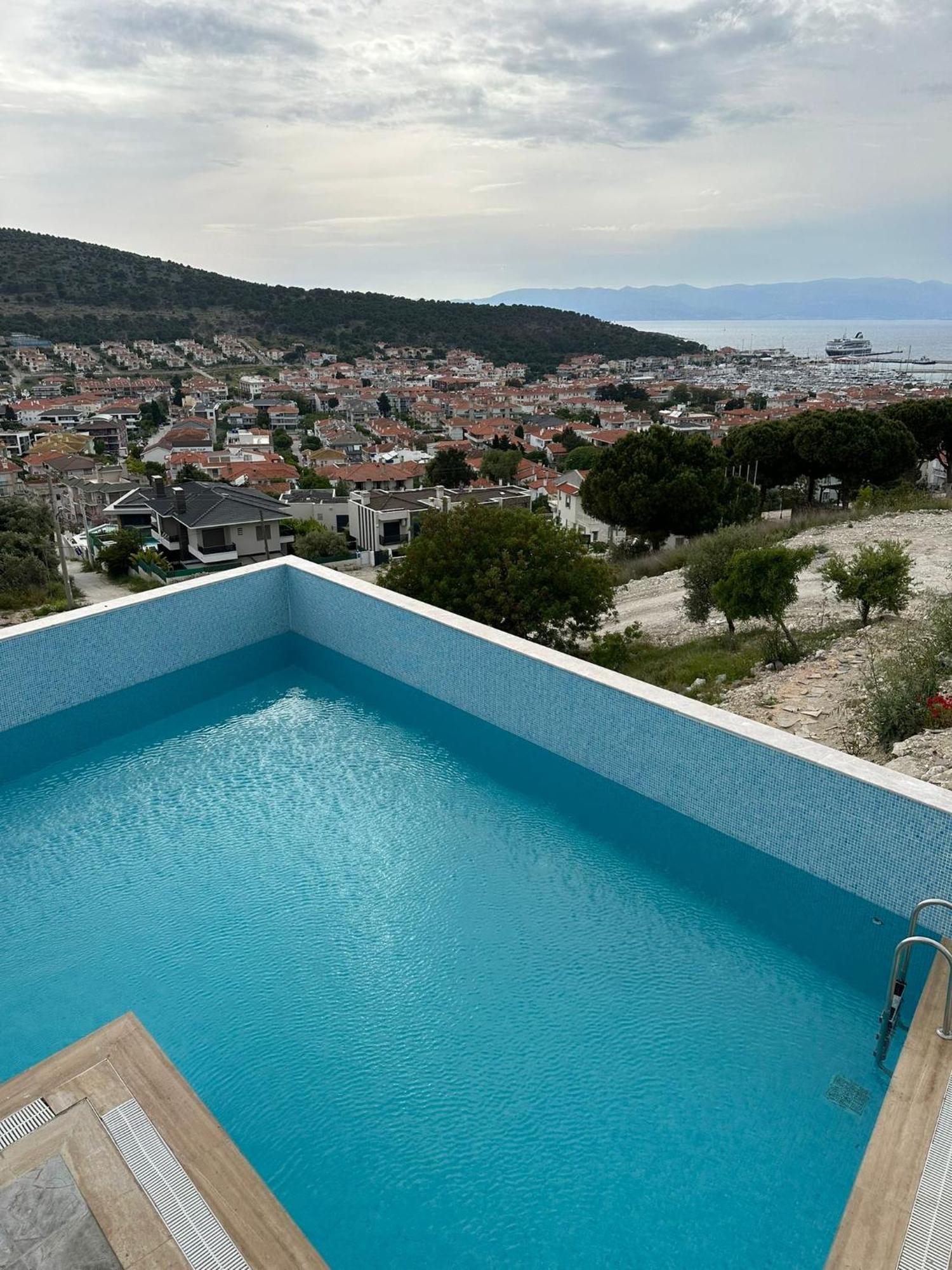 Suite Pool View,1290718162:JPEG