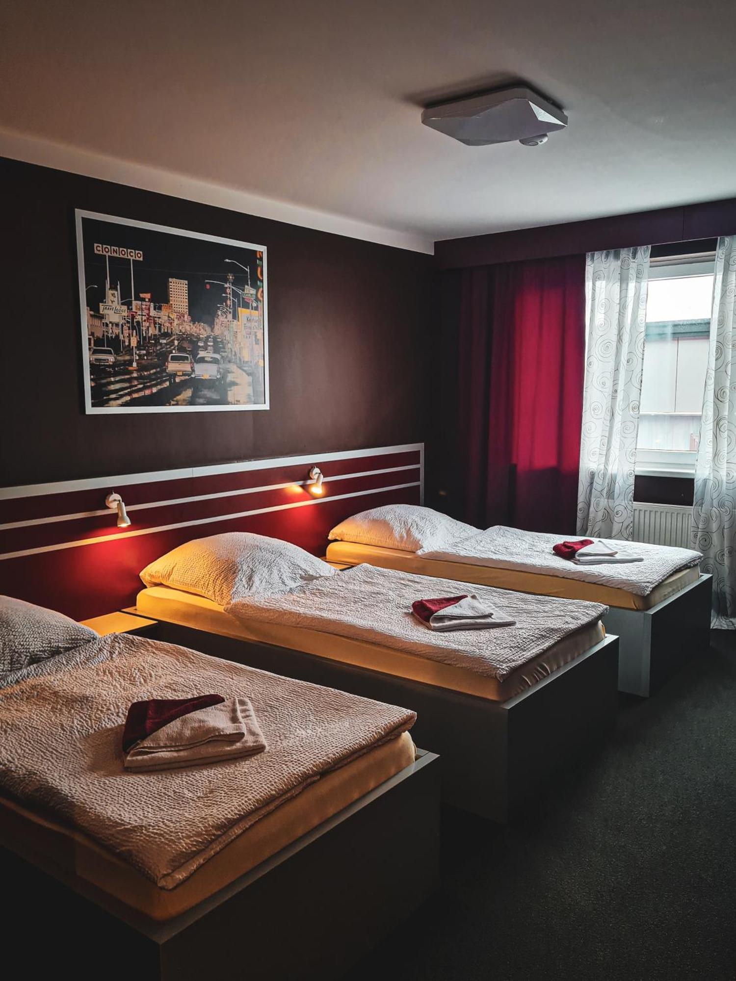 Triple Room,1527678814:JPEG