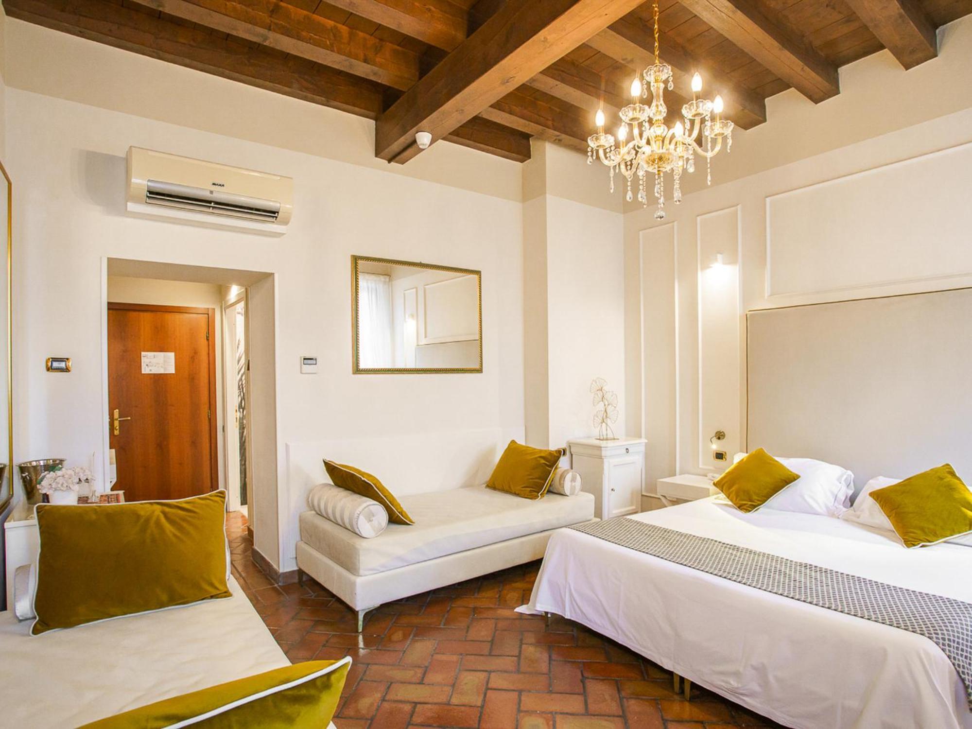 Deluxe Junior Suite