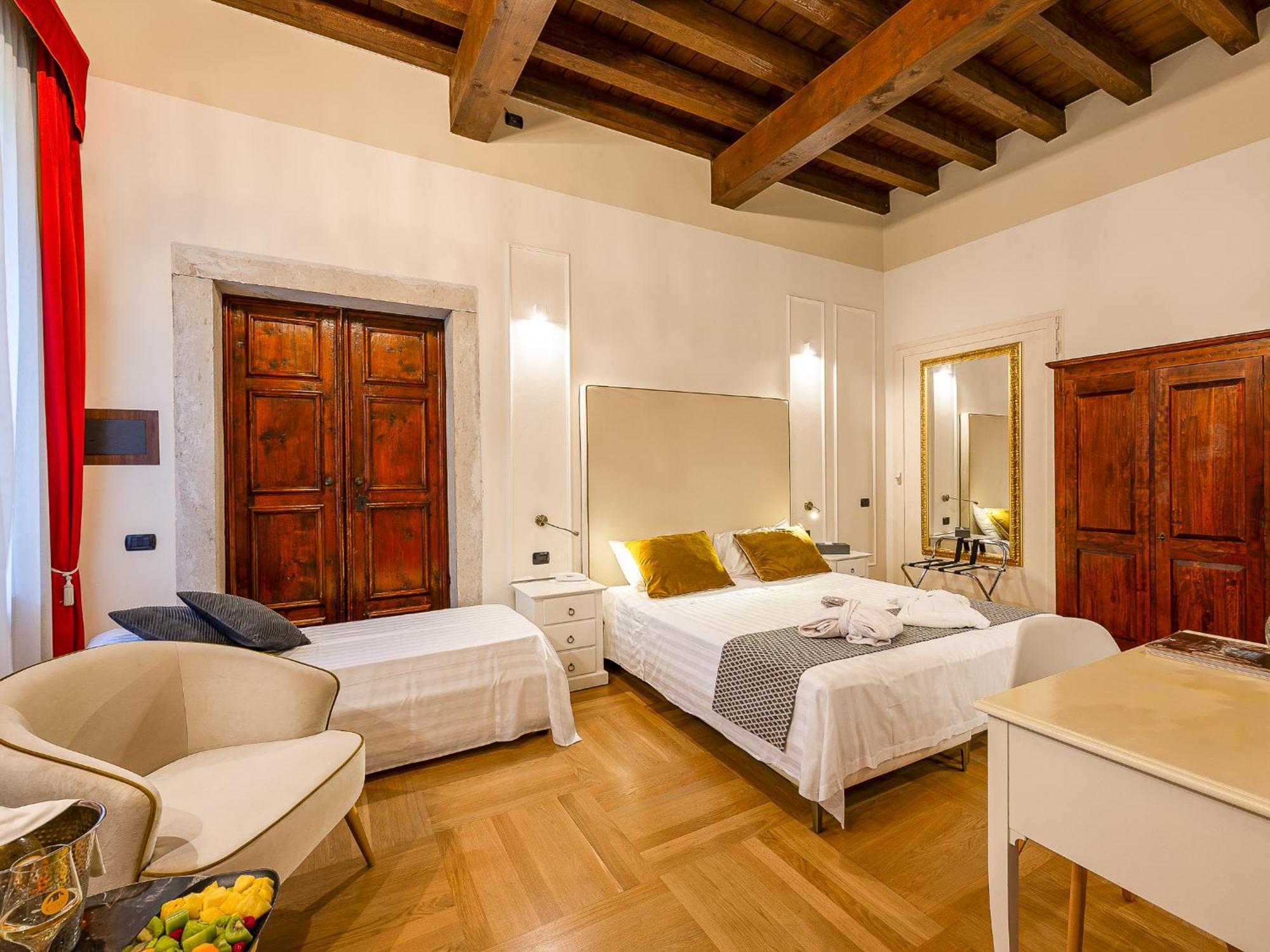 Deluxe Junior Suite
