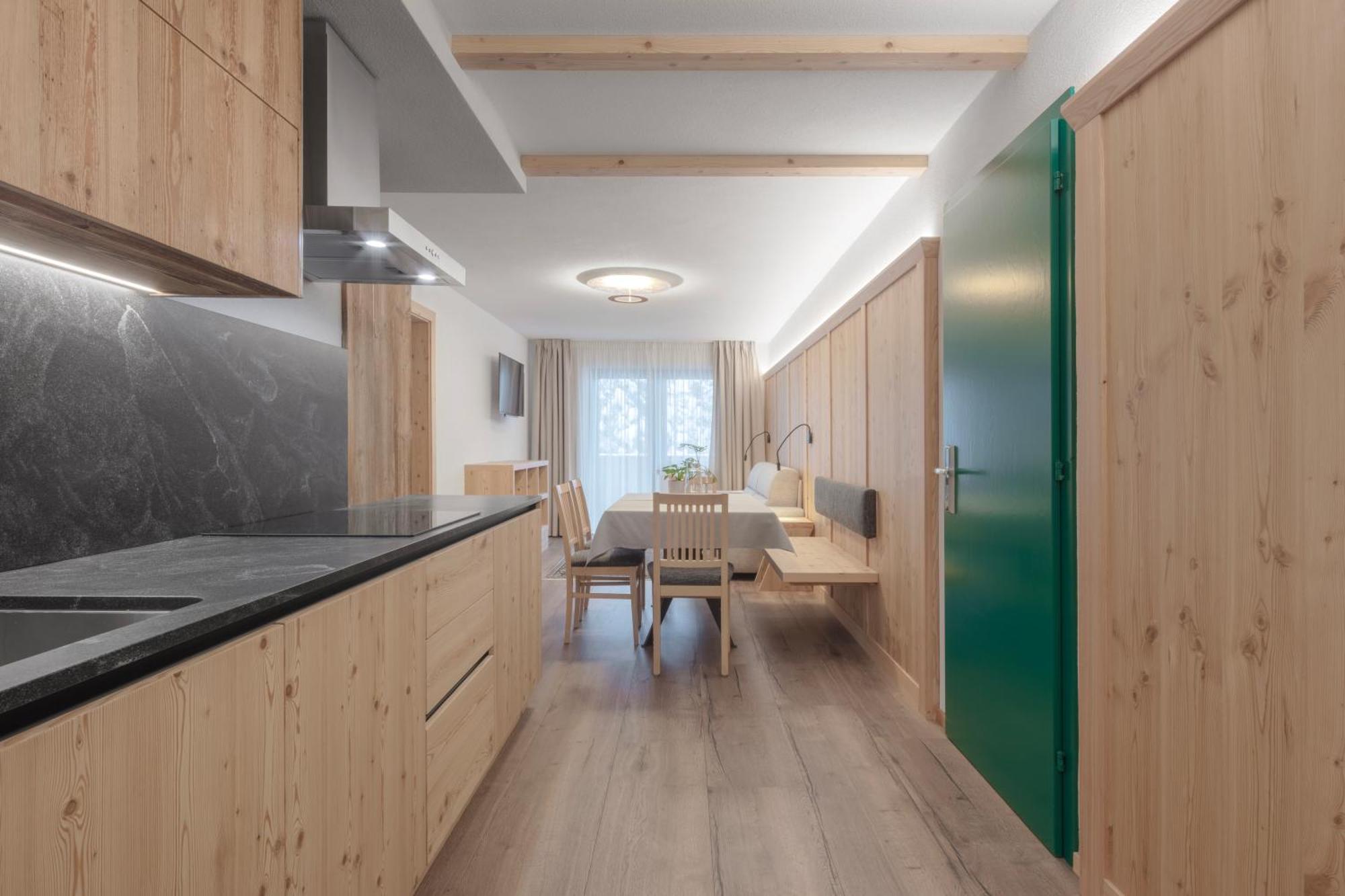 Two-Bedroom Apartment,1528177297:JPEG